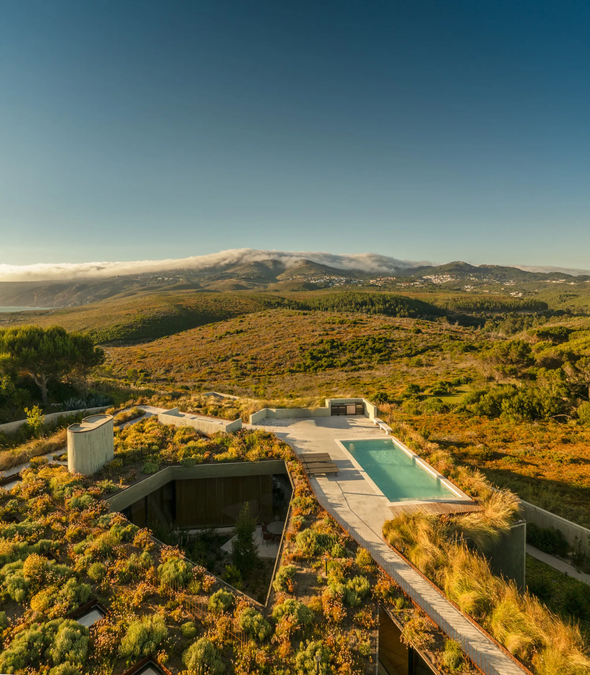 House on the Sand: A Coastal Modern House Design Rooted in the Landscape of Guincho