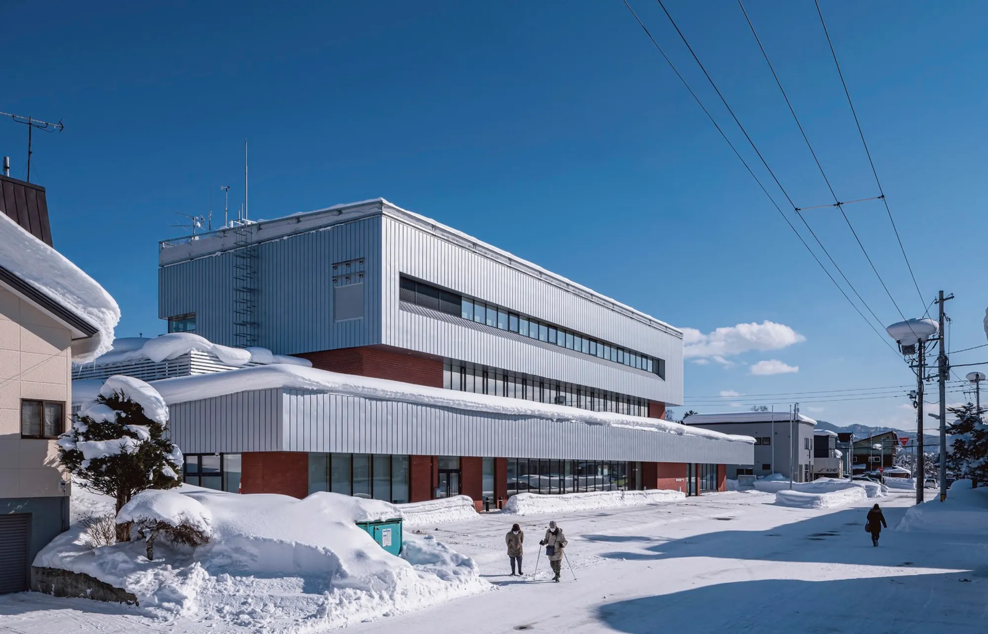 Niseko Town Hall by Atelier BNK: A Snow-Resilient Civic Landmark in Hokkaido