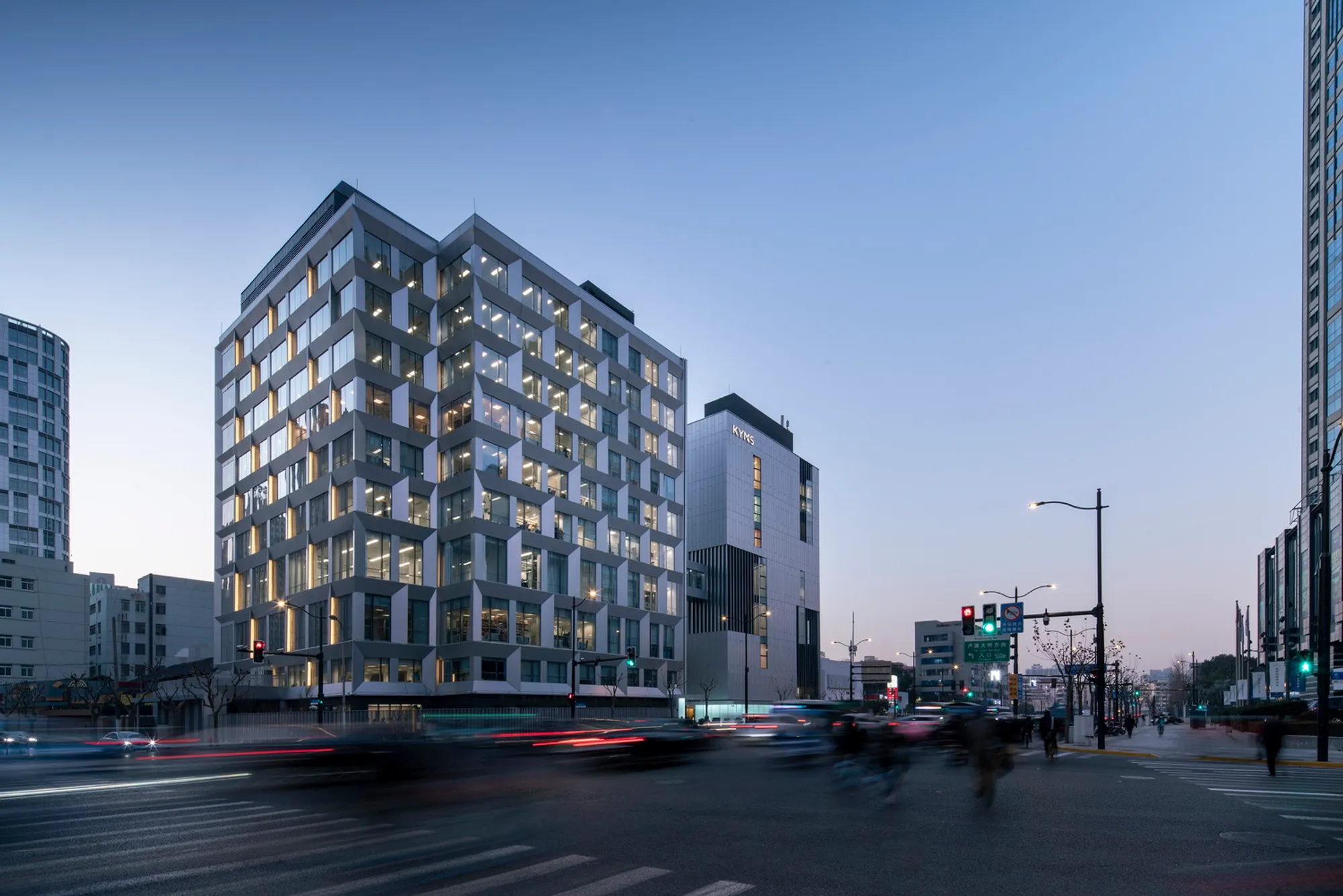 KYMS Technology Centre by Atelier Archmixing: A Striking Office Building Renovation in Shanghai