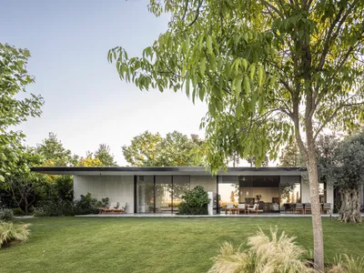 Landscape House by Ruth Packer Rona Levin Architects: A Harmonious Blend of Architecture and Nature