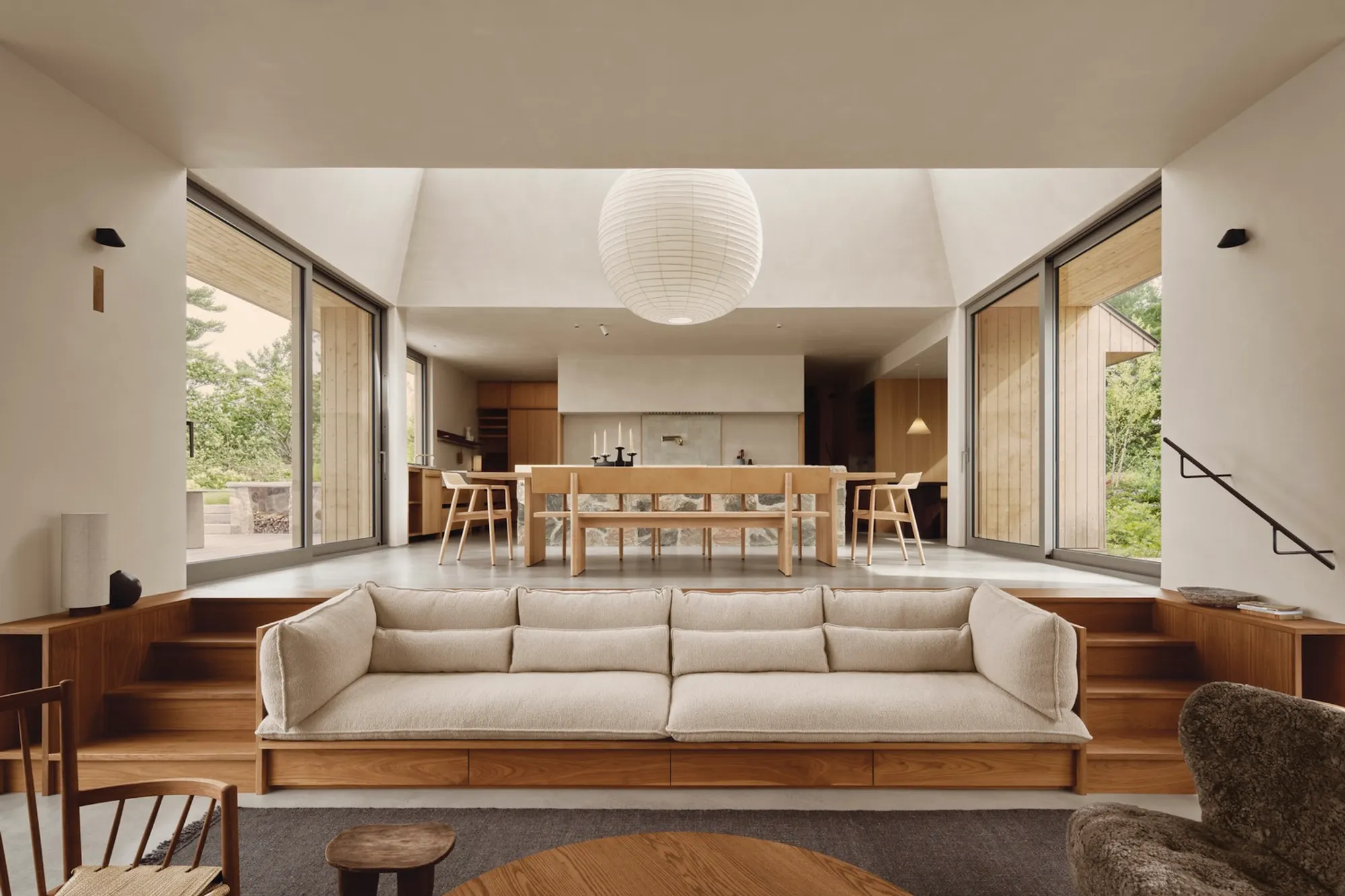 Pine Island Cottage: A Masterpiece of Modern Rustic Cottage Design by Bureau Tempo and Thom Fougere Studio