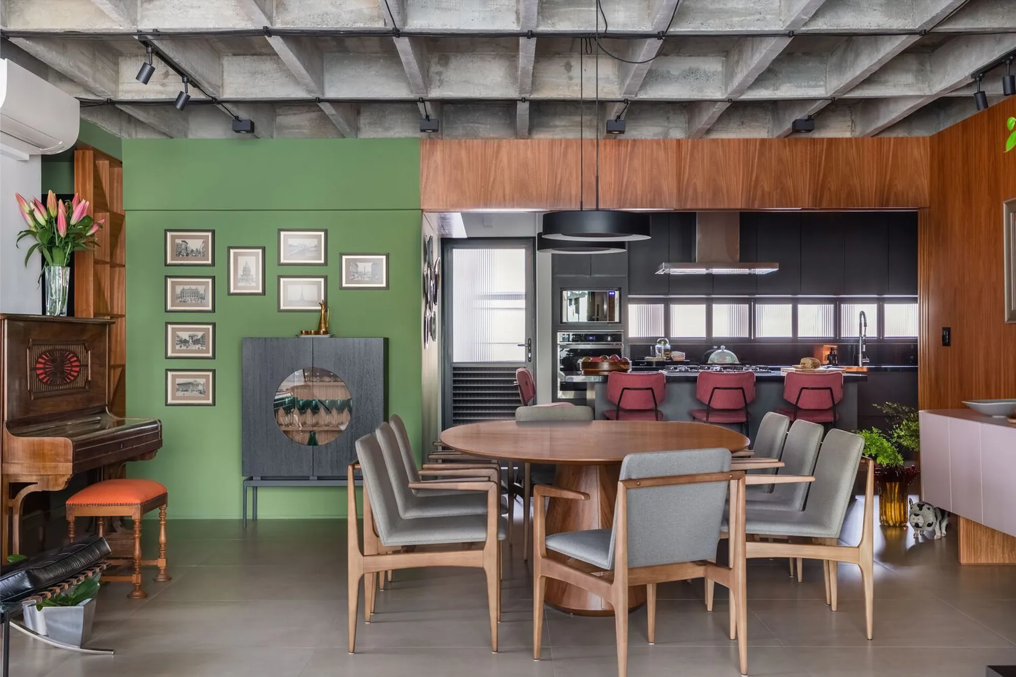 Itamarati 91: A Contemporary Renovation by Adriana Bersou