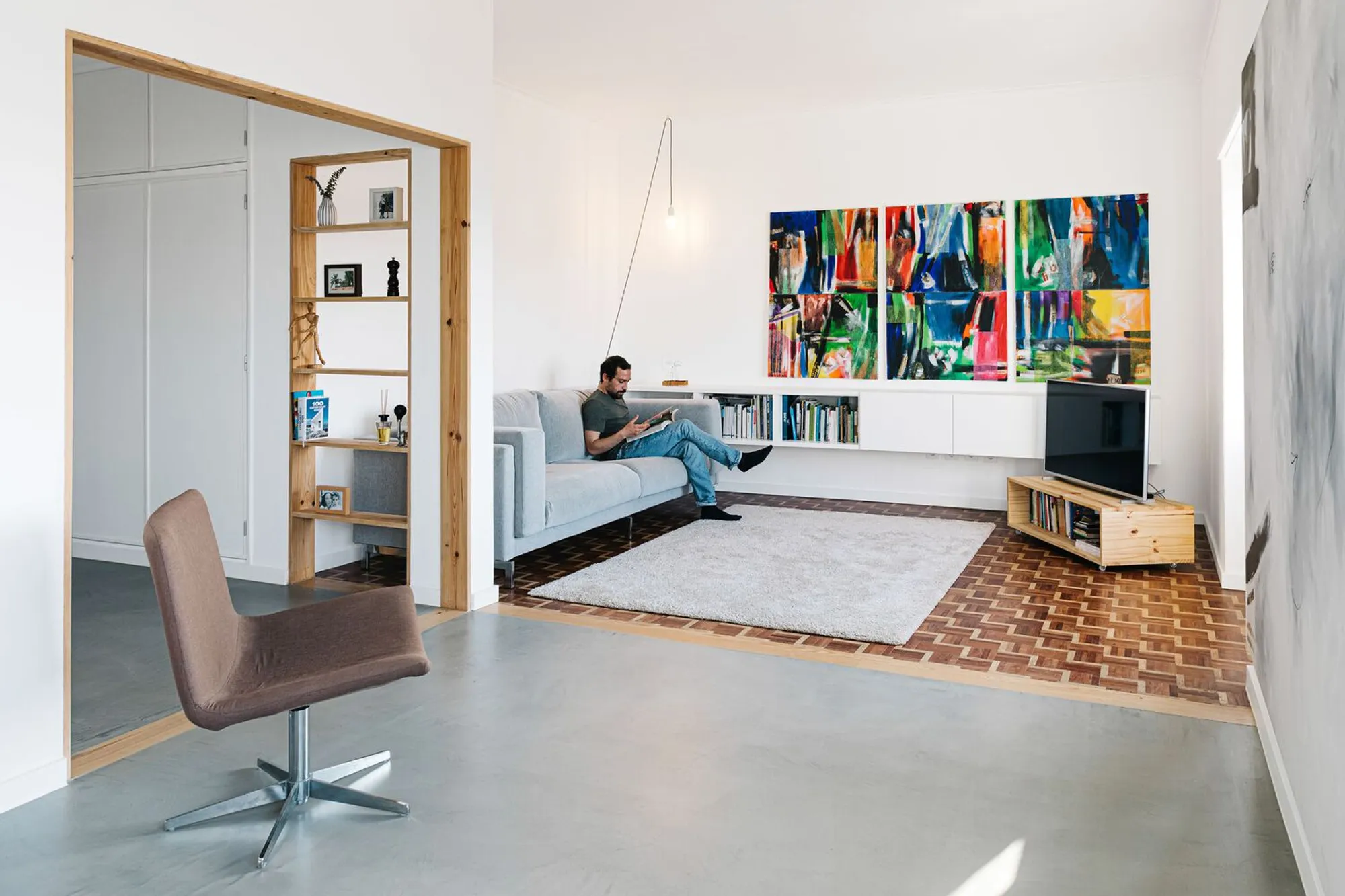 Painter’s Apartment by Miguel Amado Arquitectos: A Minimalist Renovation Celebrating Light, Memory, and Simplicity