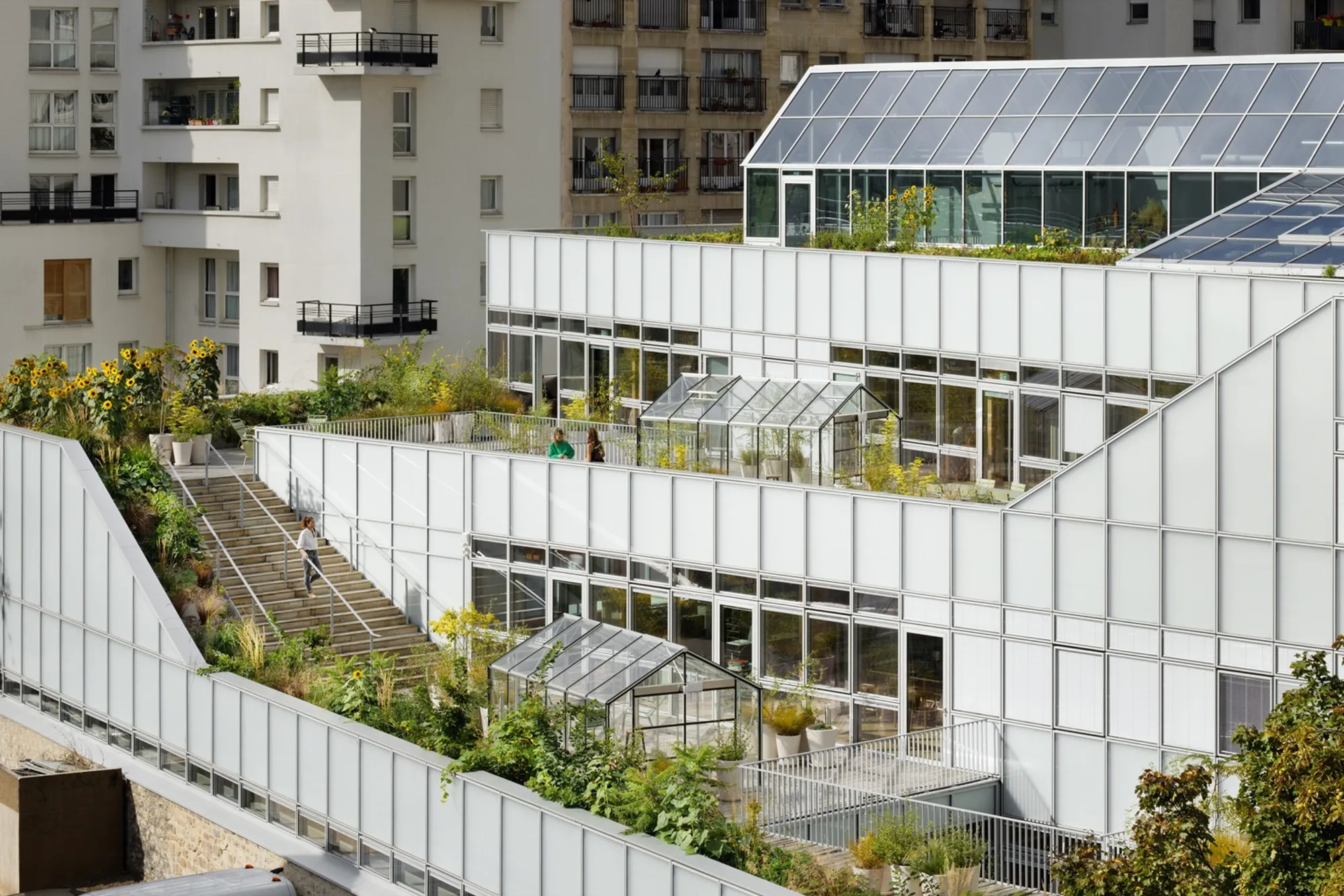 RATP Habitat Headquarters by Atelier du Pont: A New Vision for Sustainable Office Design in Paris