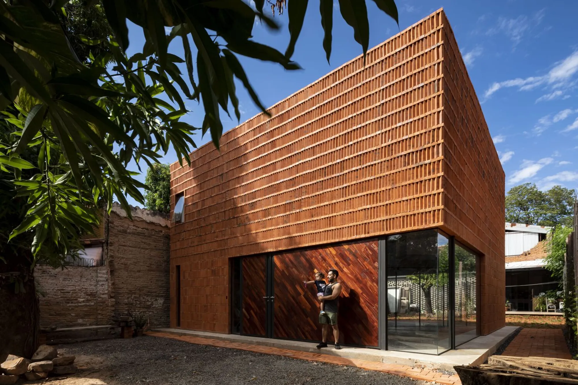 House 9X9 by Oficina de arquitectura X