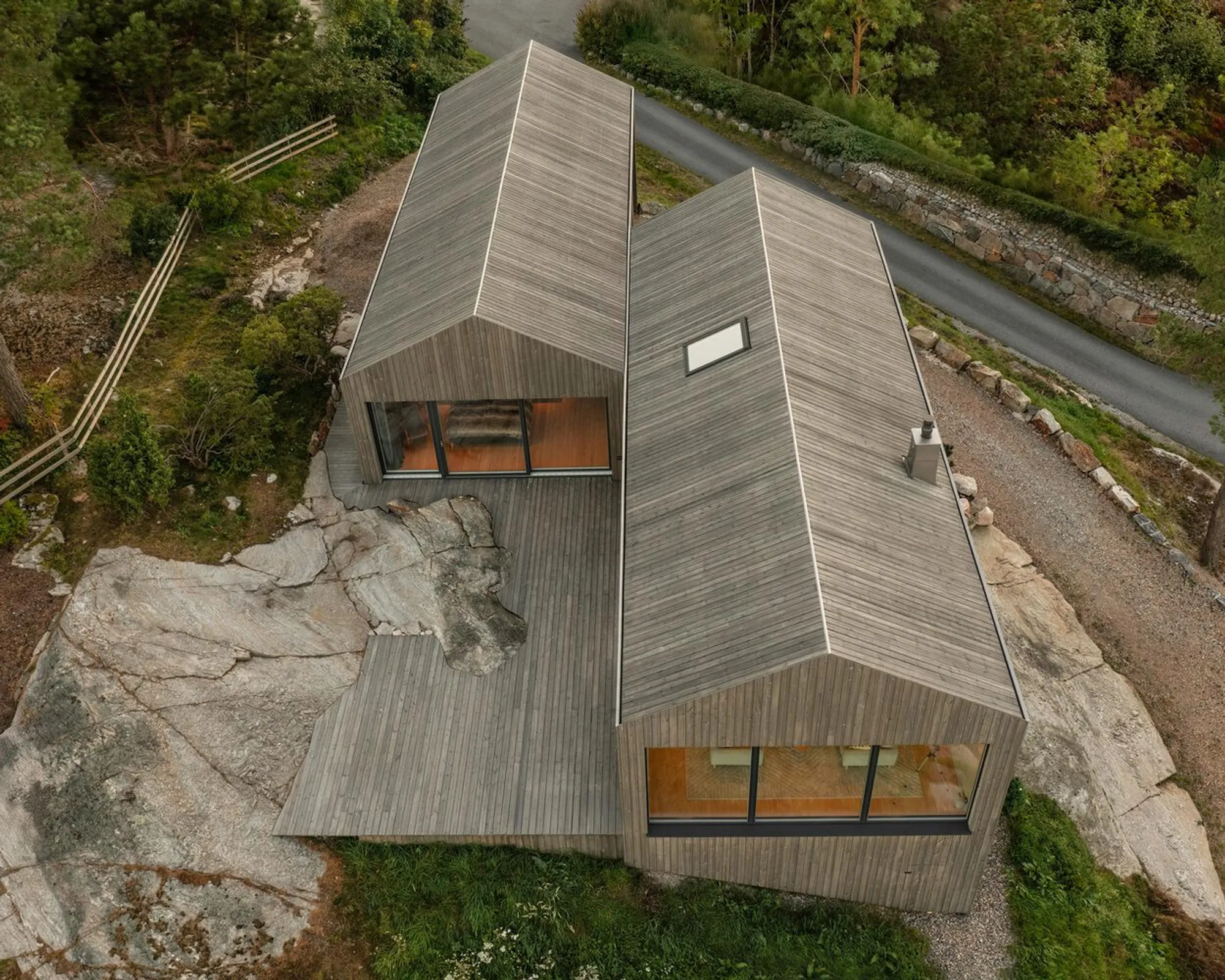 Villa S by Andersson & Stare: A Masterpiece of Cliffside House Architecture