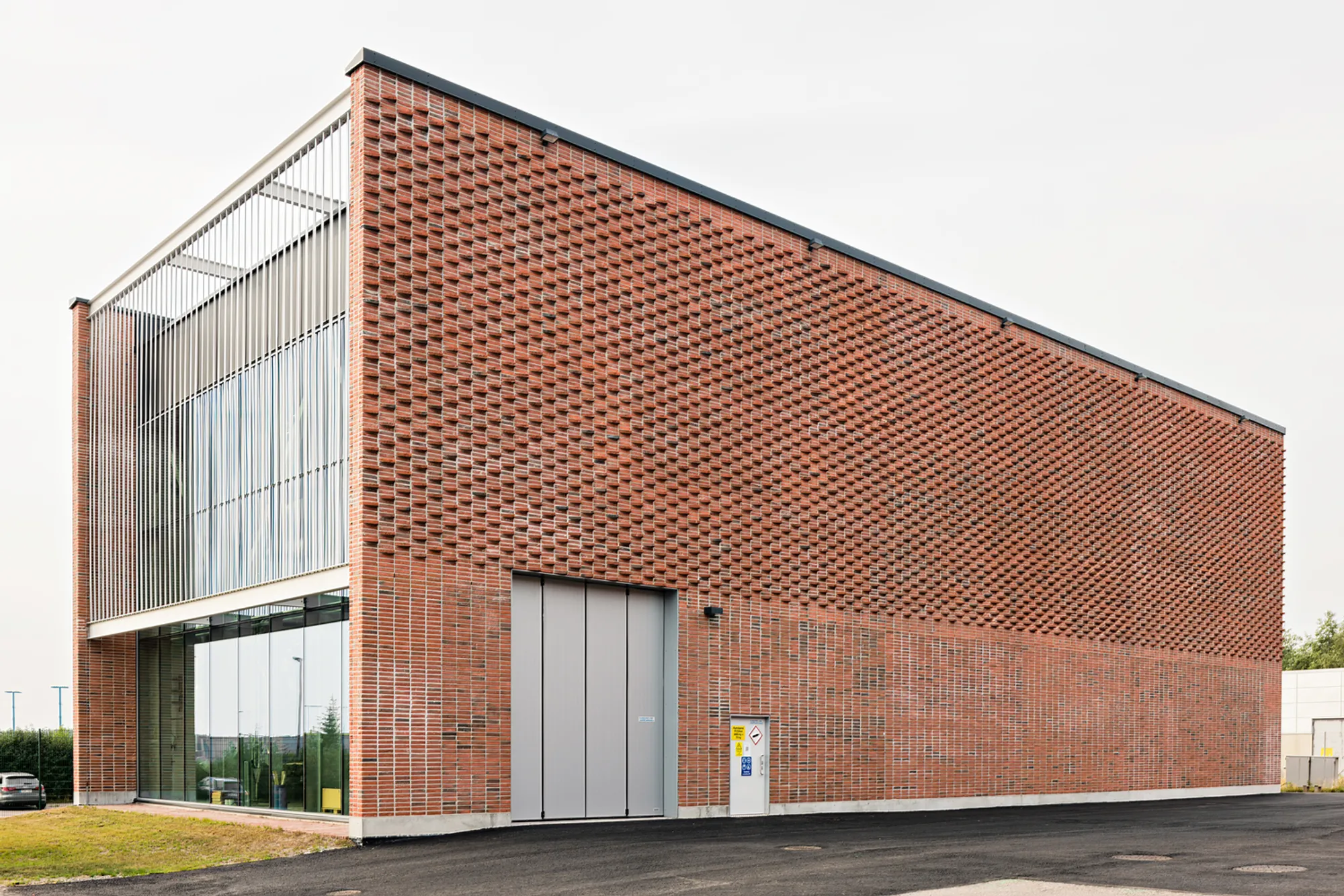 Vuosaari Heat Pump Building by Virkkunen & Co Architects: Industrial Energy Innovation in Helsinki