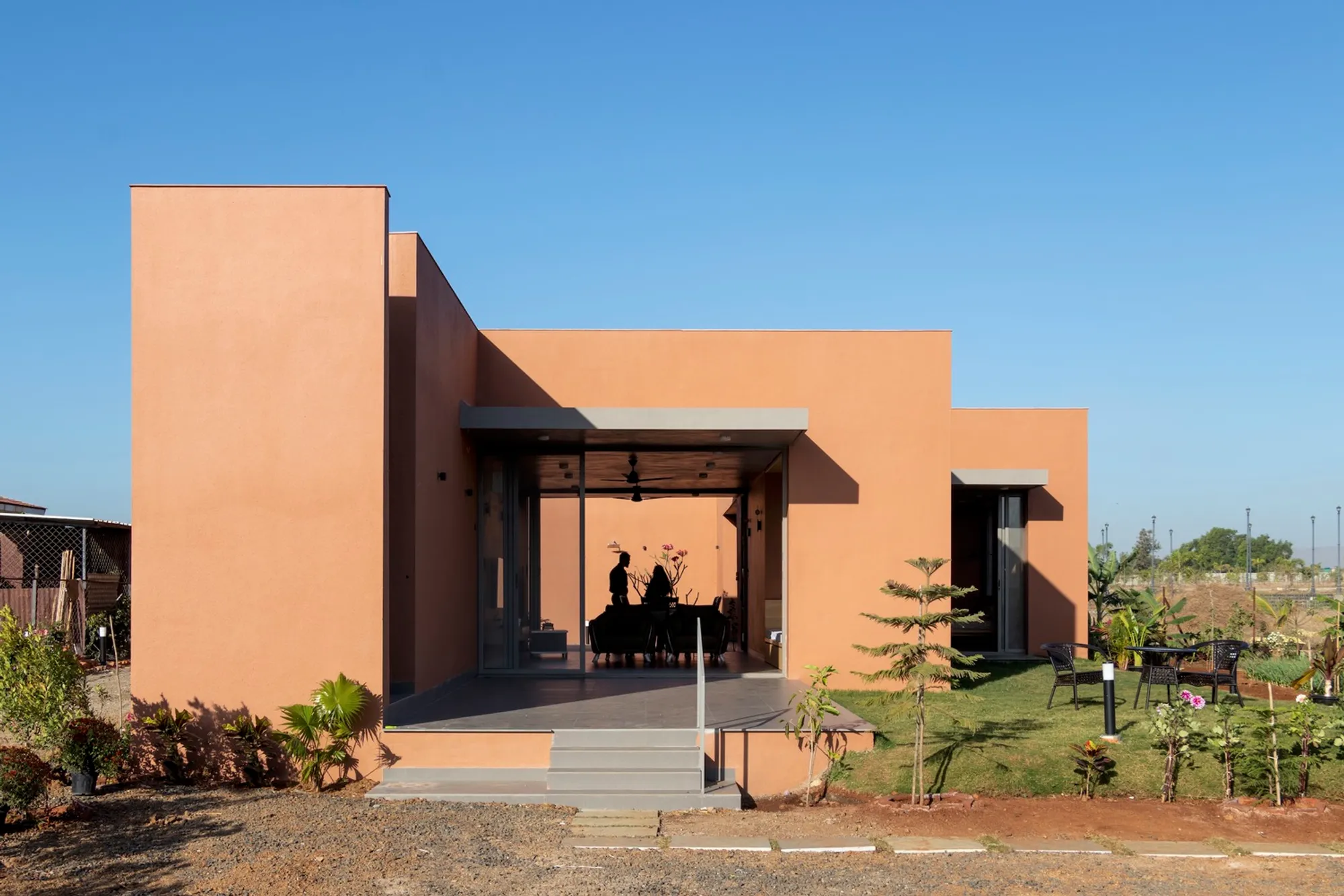 Void House by pk_iNCEPTiON: A Seamless Dialogue Between Architecture, Farmland, and Sky