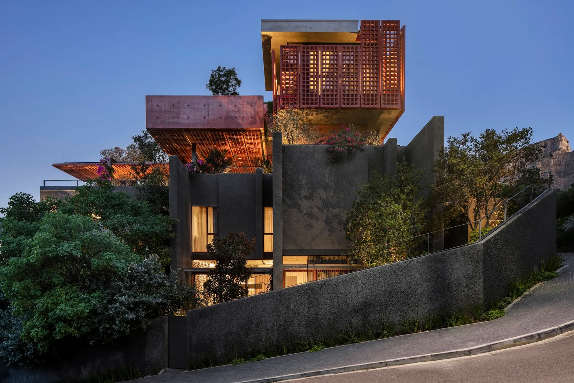 Upper Albert Residence by SAOTA: A Sculptural Urban Retreat in Cape Town