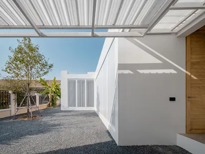 Minimalist House Design Thailand: Phimai Residence by Studio Bewell