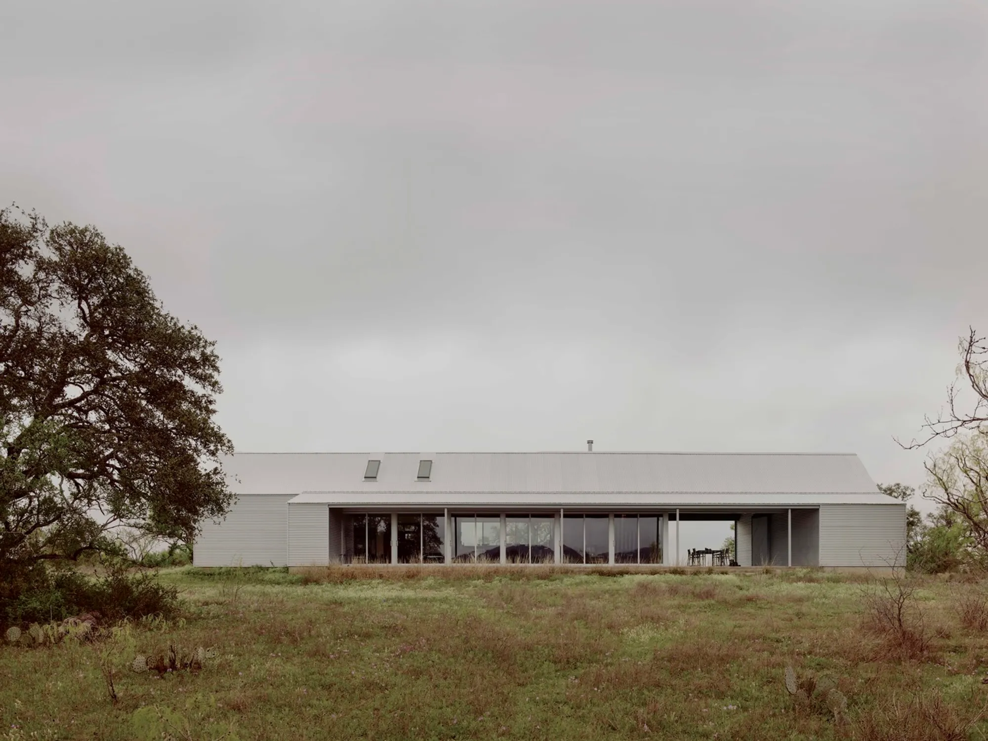 Shed House Architecture: A Blend of Modernity and Vernacular Design