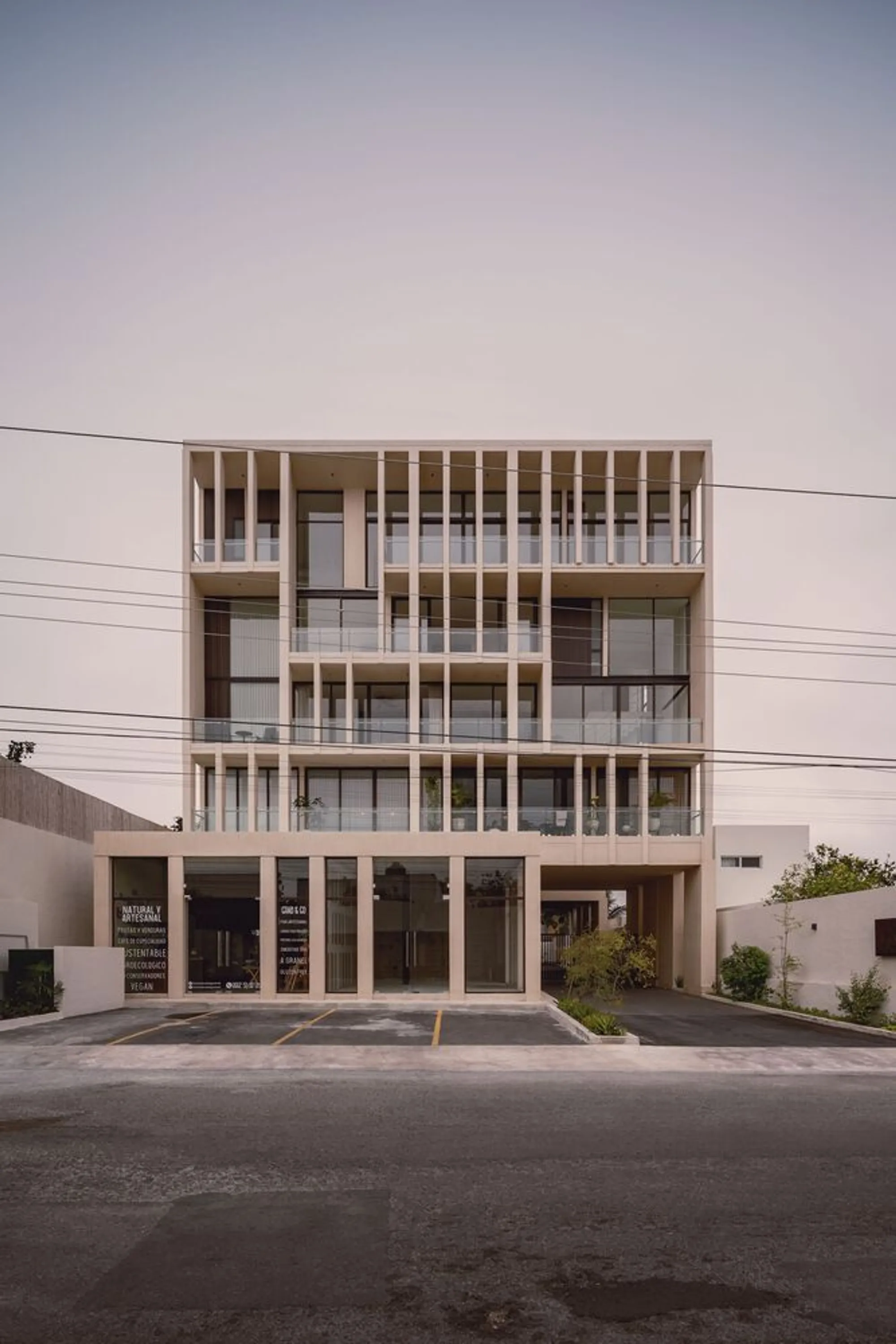 Manté Apartments by Esencial Studio: A Rhythmic Fusion of Structure, Density, and Urban Living in Mérida