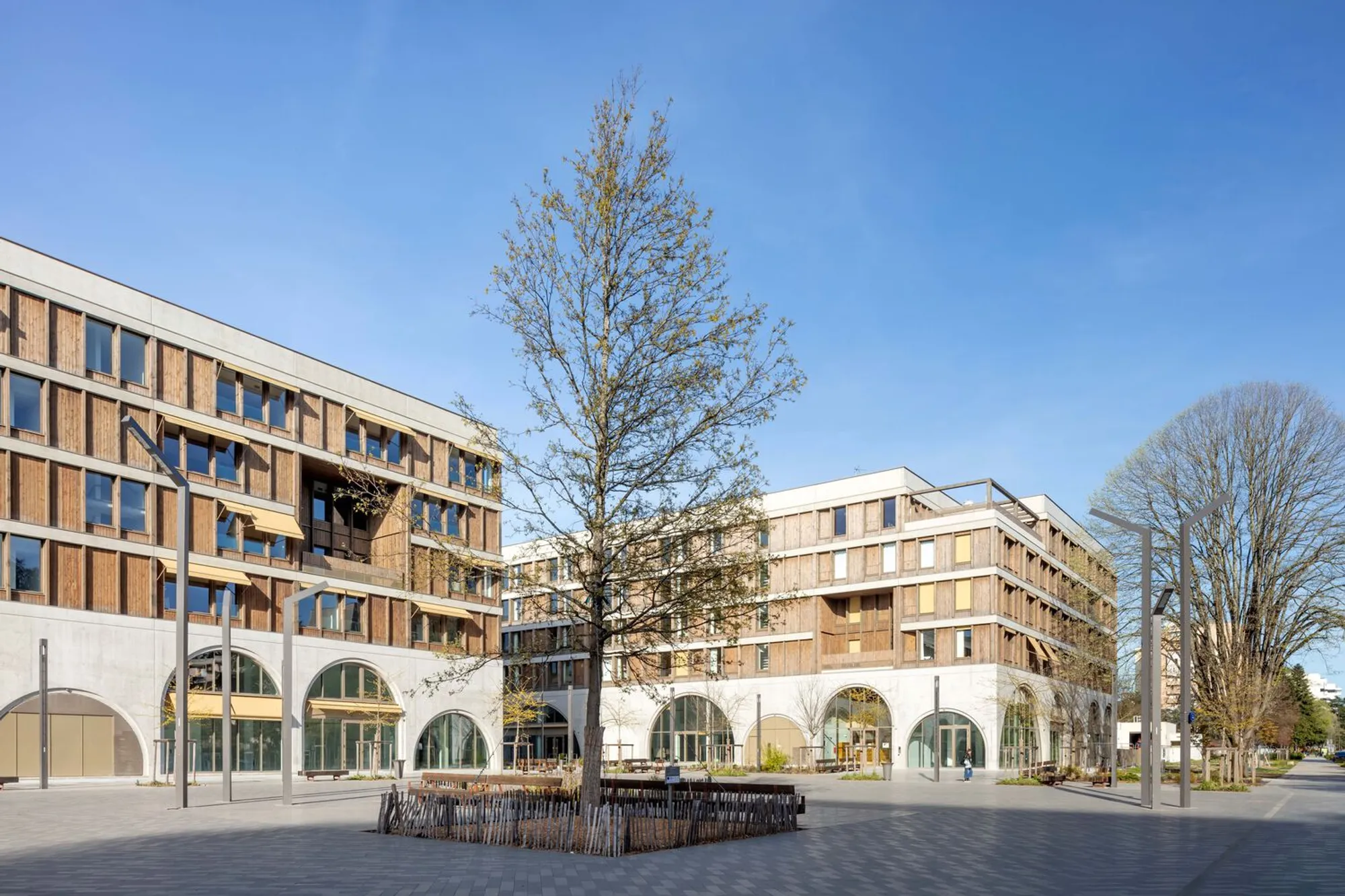 Laherrère Center by CoBe Architecture & Paysage + WEEK: A Sustainable Mixed-Use Urban Renewal Project in Pau, France