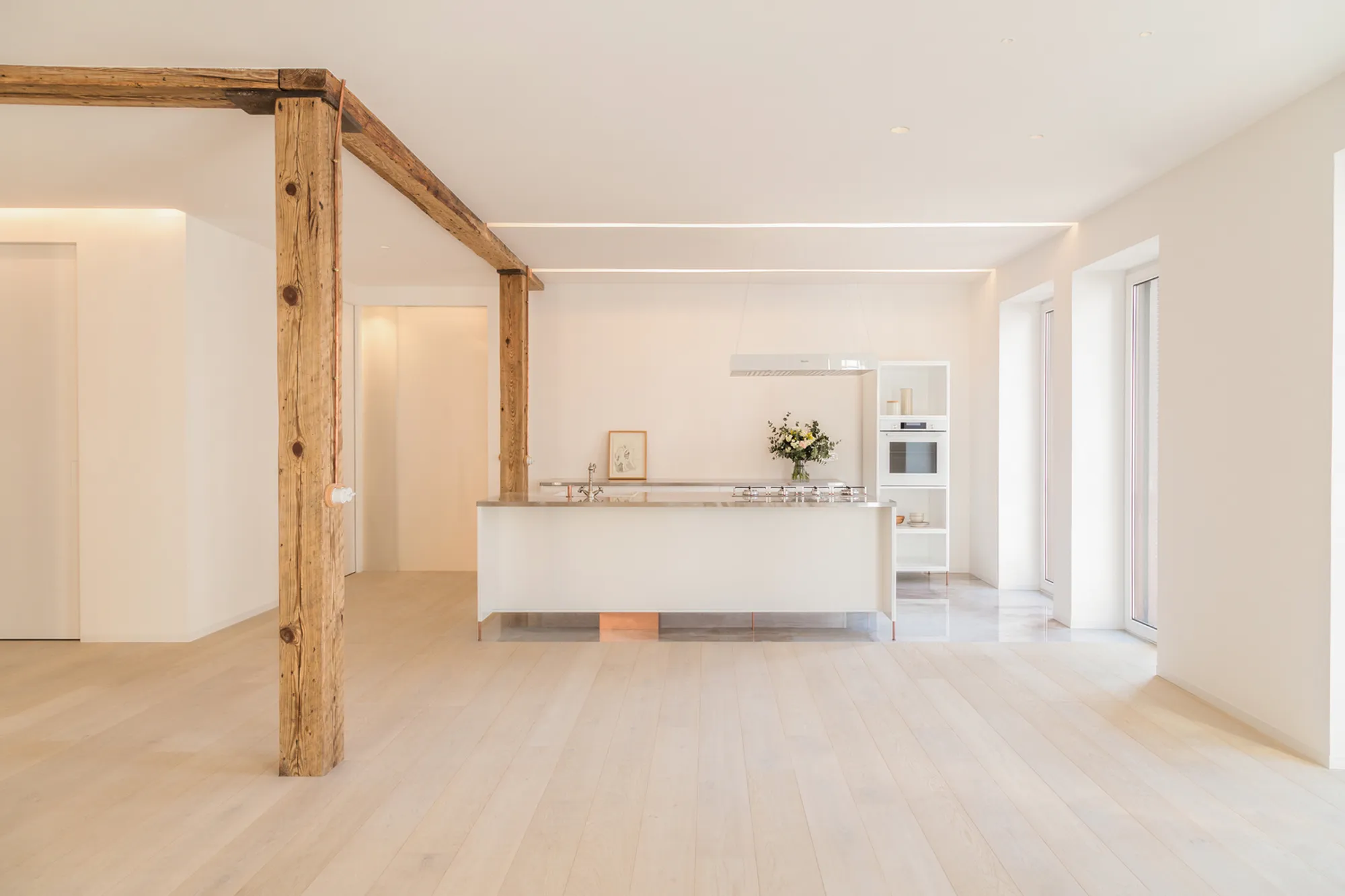 San House by Amaia Arana Arkitektura: A Harmonious Fusion of Heritage and Minimalism in San Sebastián