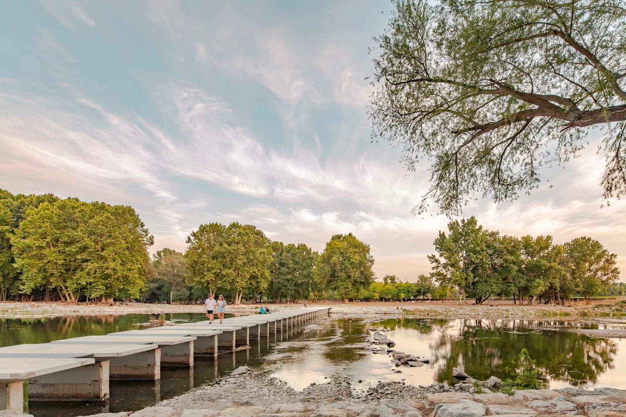 Floodable Bridge Ter in Manlleu River: A Seamless Fusion of Urban Design and Ecology