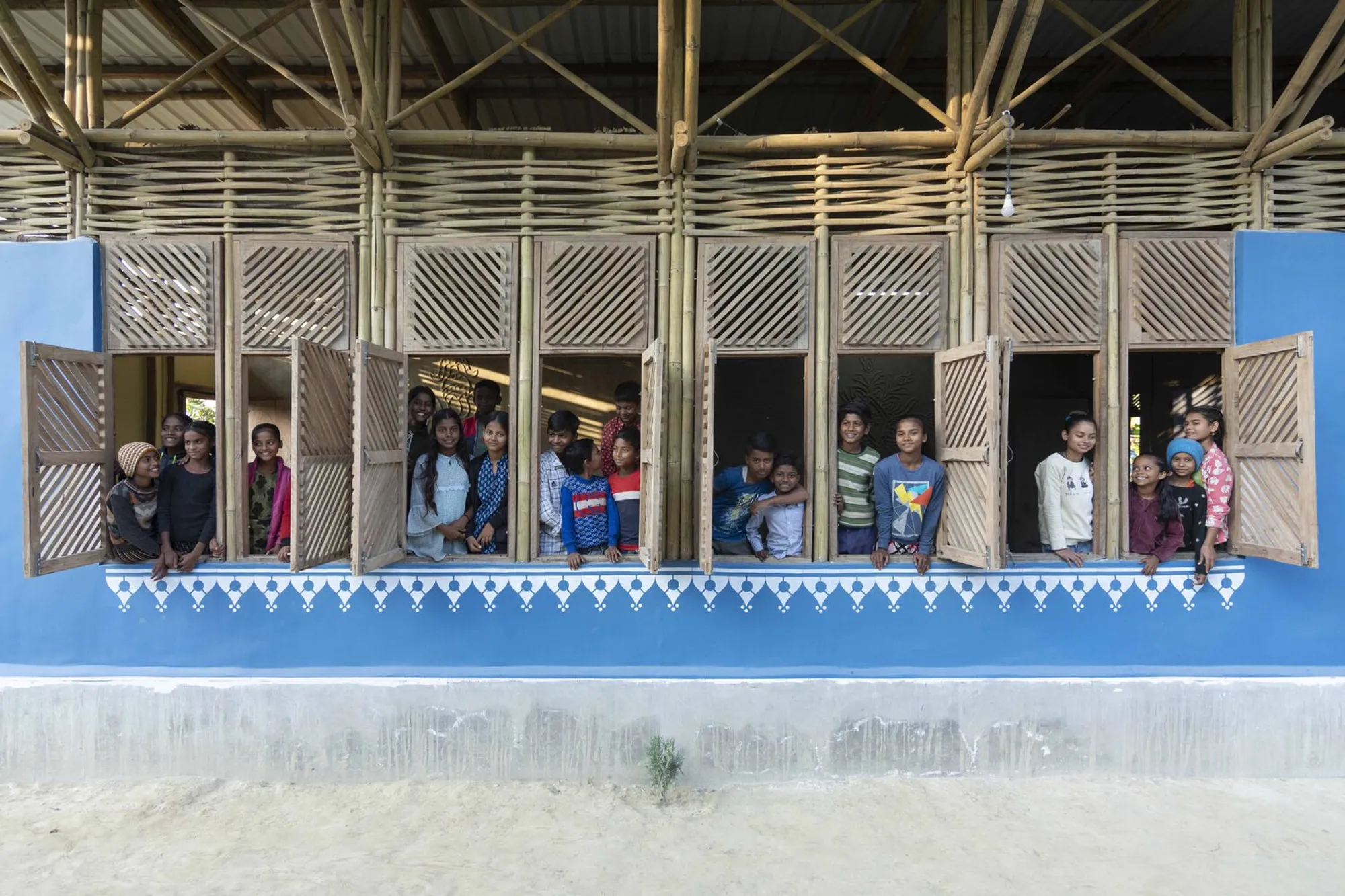 Arch Aid Builds a Bamboo and Earth School in Bihar Where Government Education Failed