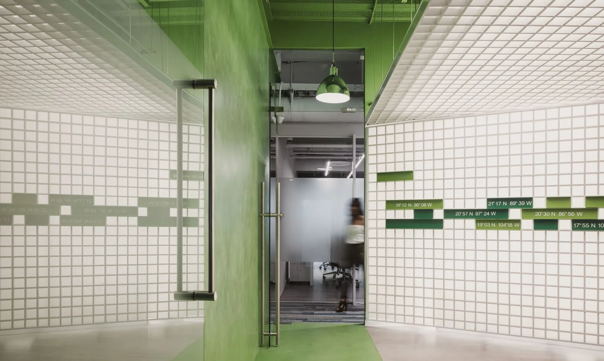 Corporativo IS 19 Offices by Prototype Architecture Studio