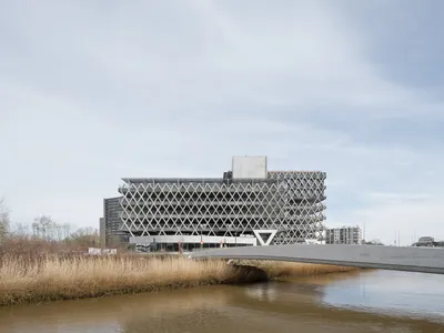 Mobility Hub by archipelago + POLO: A Sustainable Urban Gateway in Mechelen