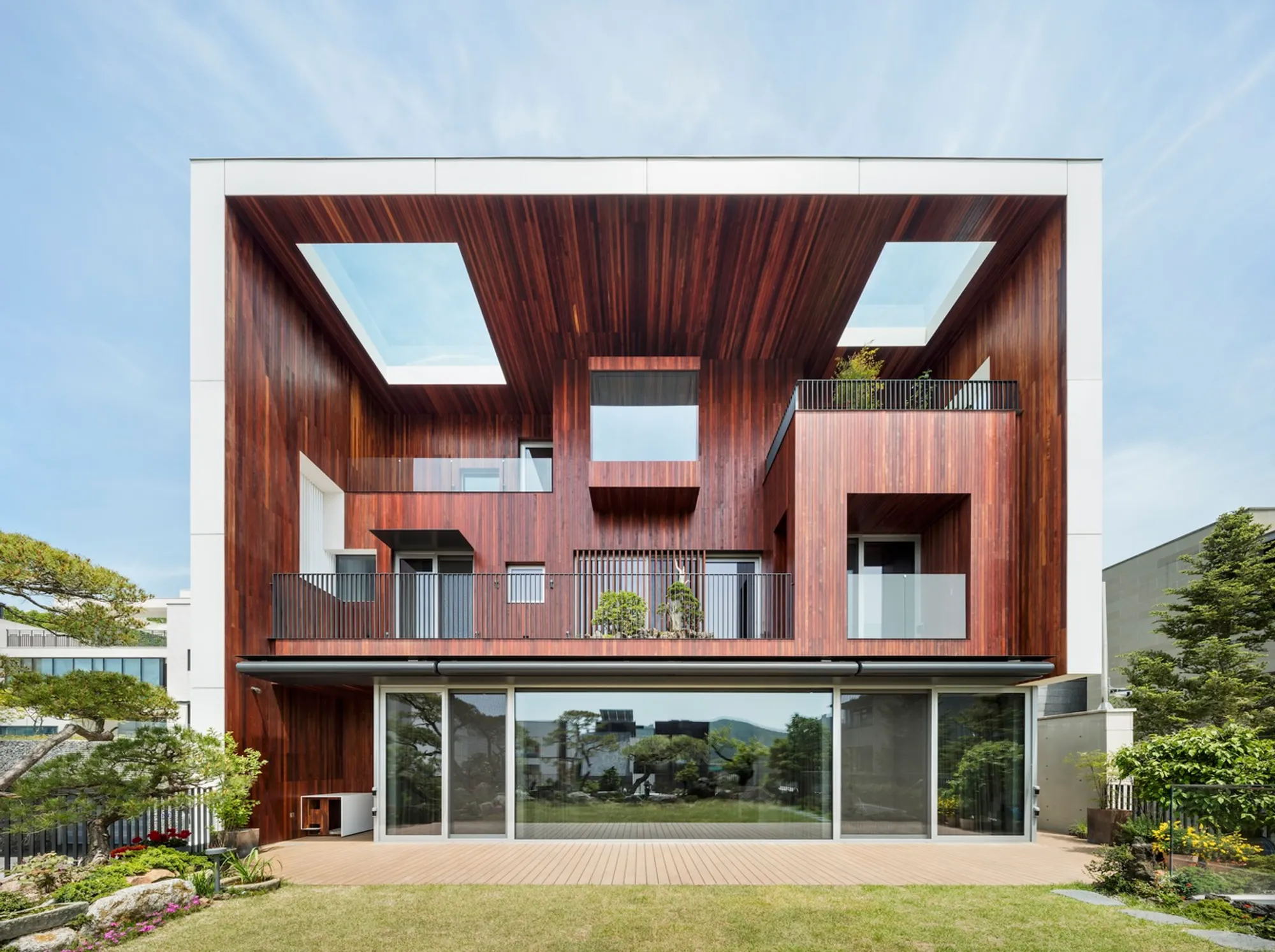 Multi Terrace House by Hyunjoon Yoo Architects: A Masterpiece of Private Outdoor Living and Family-Centered Design in Seongnam-si, South Korea