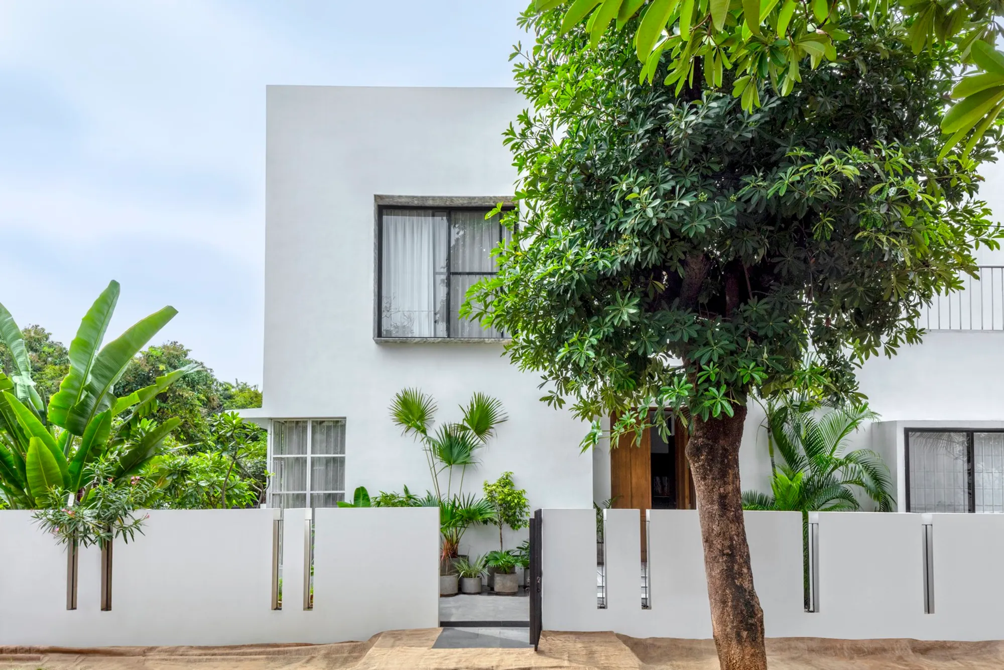 The Courtyard House by Atelier Varun Goyal: A Modern Interpretation of Family Living in Bhilai, India