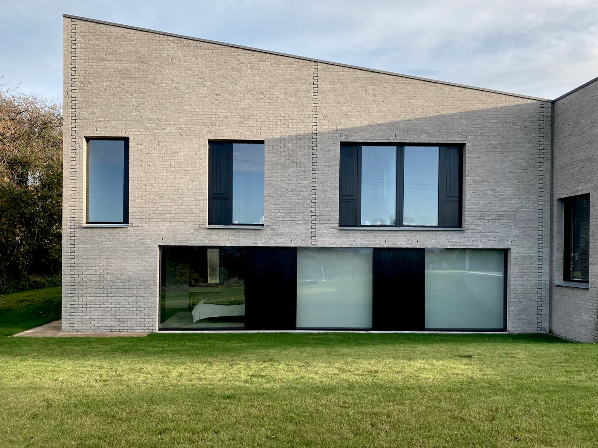 Hill House by McGonigle McGrath: A Contemporary Brick Home Rooted in Landscape and Legacy