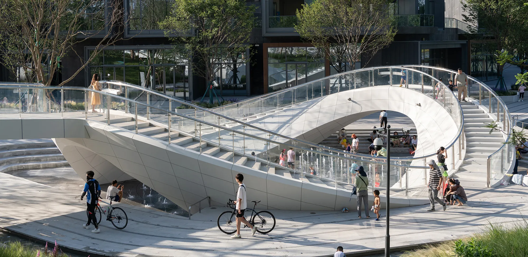 Waterline Park by Lab D+H: Transforming an Urban Gutter into a Vibrant Community Oasis in Chengdu