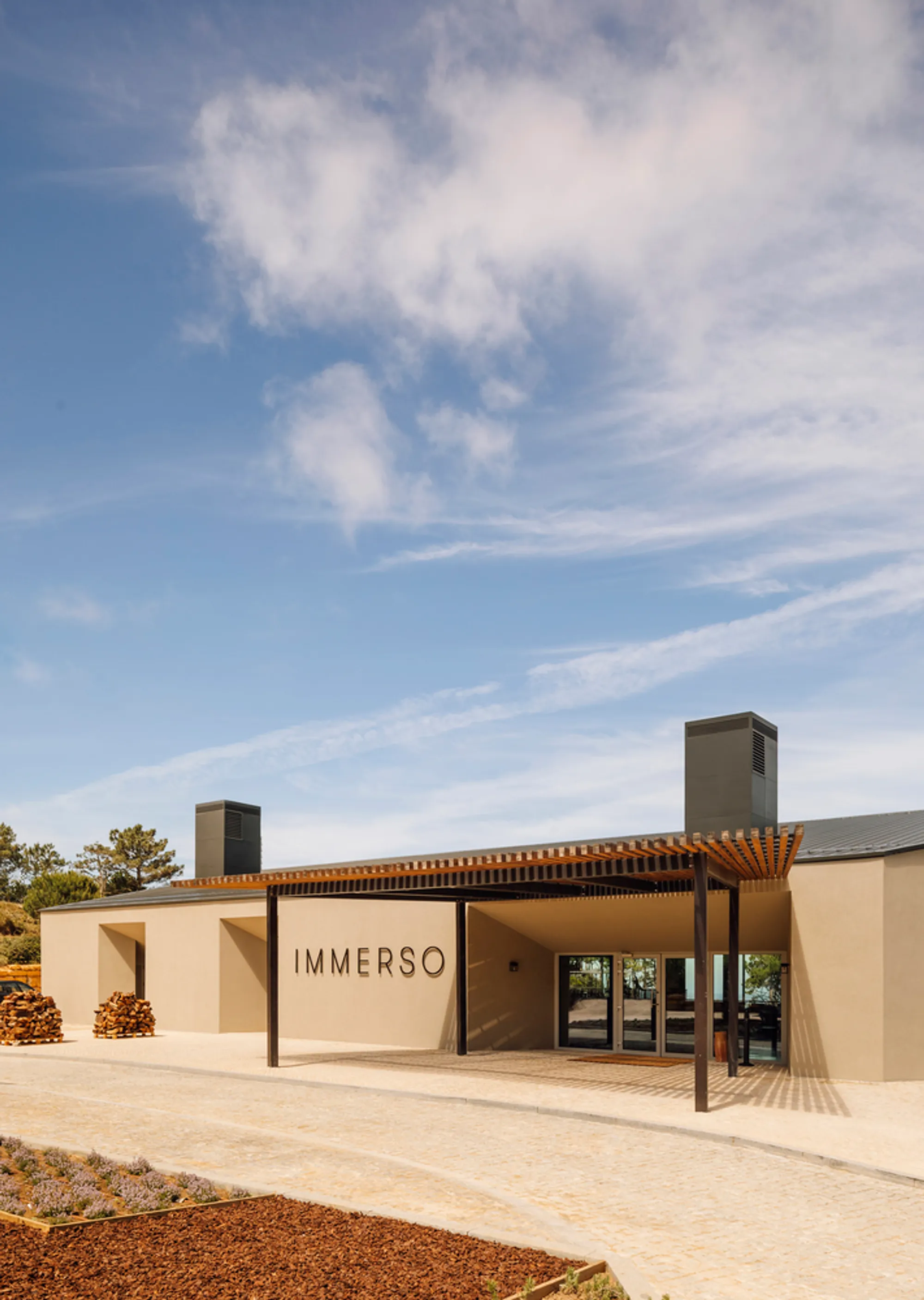 Immerso Hotel by Silva Dias Arquitectos: A Seamless Harmony Between Architecture and Nature in Ericeira, Portugal