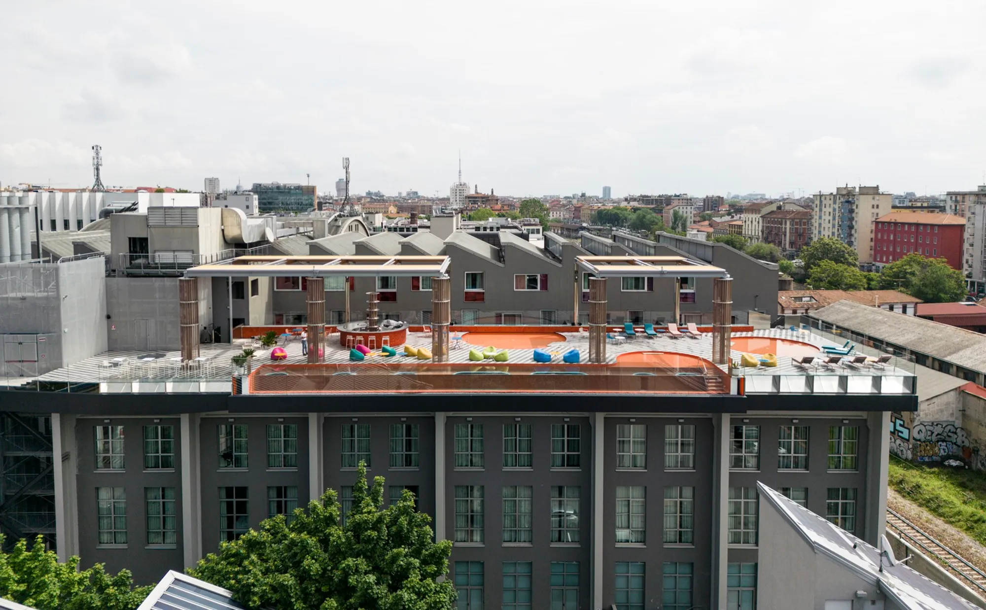 Vertigo Terrace by Park Associati: A Suspended Oasis in Milan’s Design District