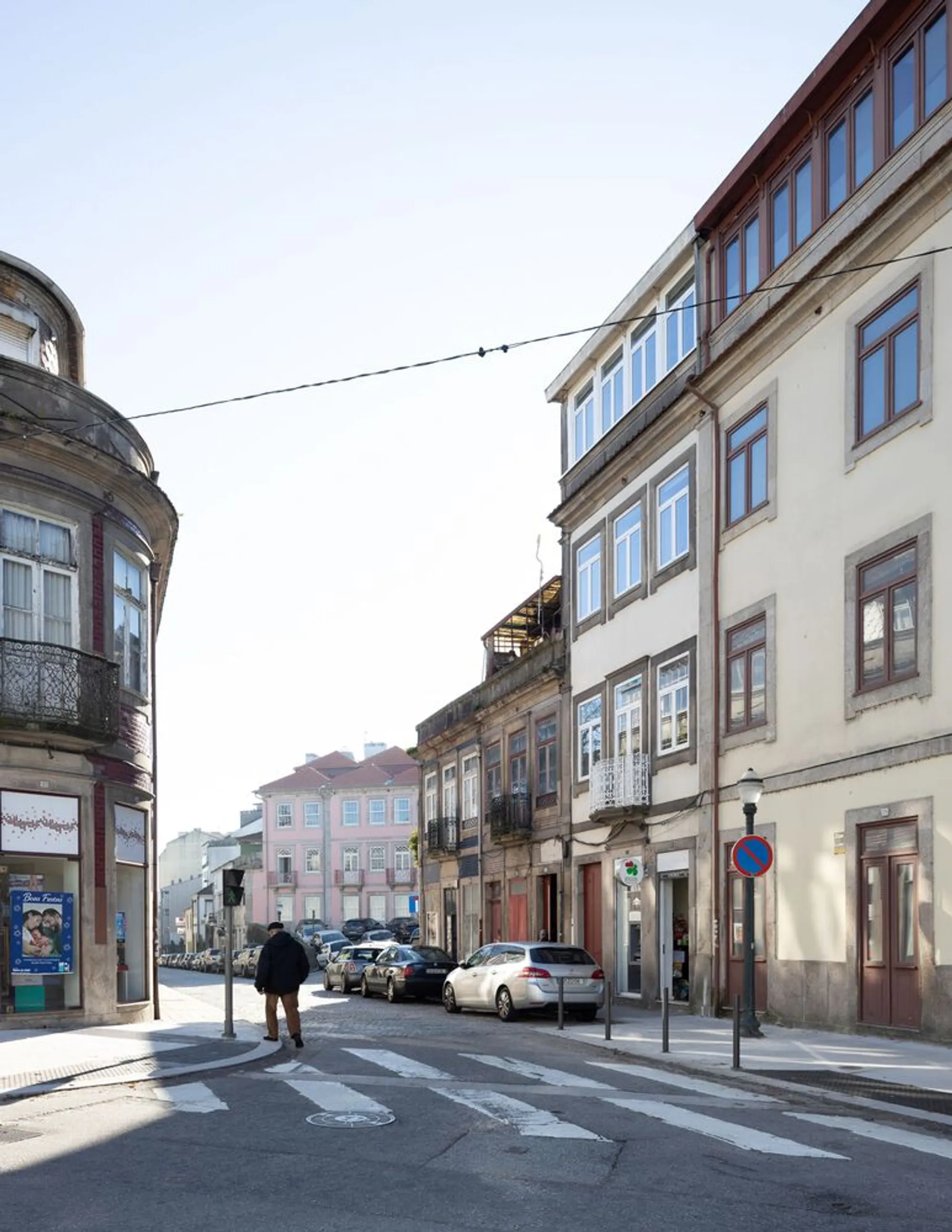 São Victor House by COMBO Architects Studio: A Poetic Restoration of a 19th-Century Bourgeois Residence in Porto