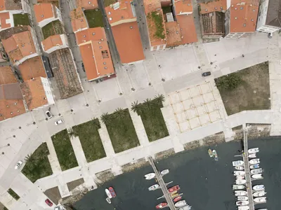 Long-form Article: Conditioning of The Harbor of Porto do Son
By CREUSeCARRASCO Arquitectos + RVR Arquitectos