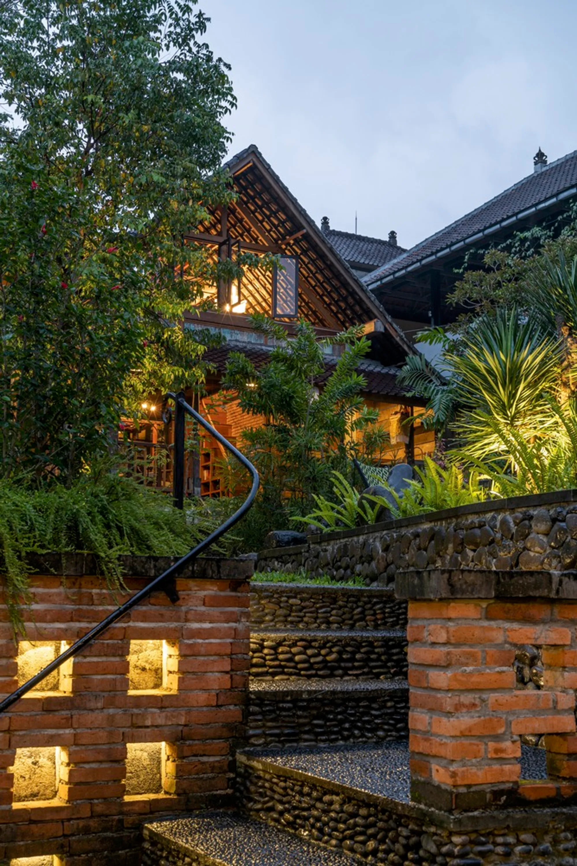 Oberoi Villa by Arkana Architects: A Harmonious Retreat Blending Indoor Living with Nature in Ubud, Bali
