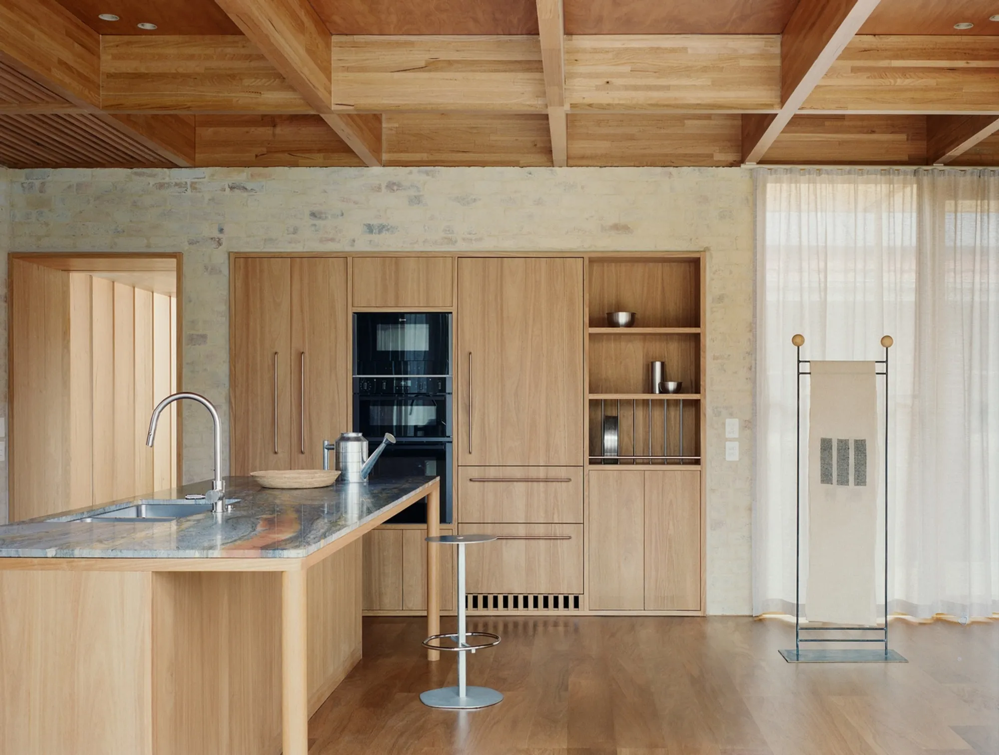 Dunstan House: A Post-War Home Renovation Reflecting Suburban Australian Identity