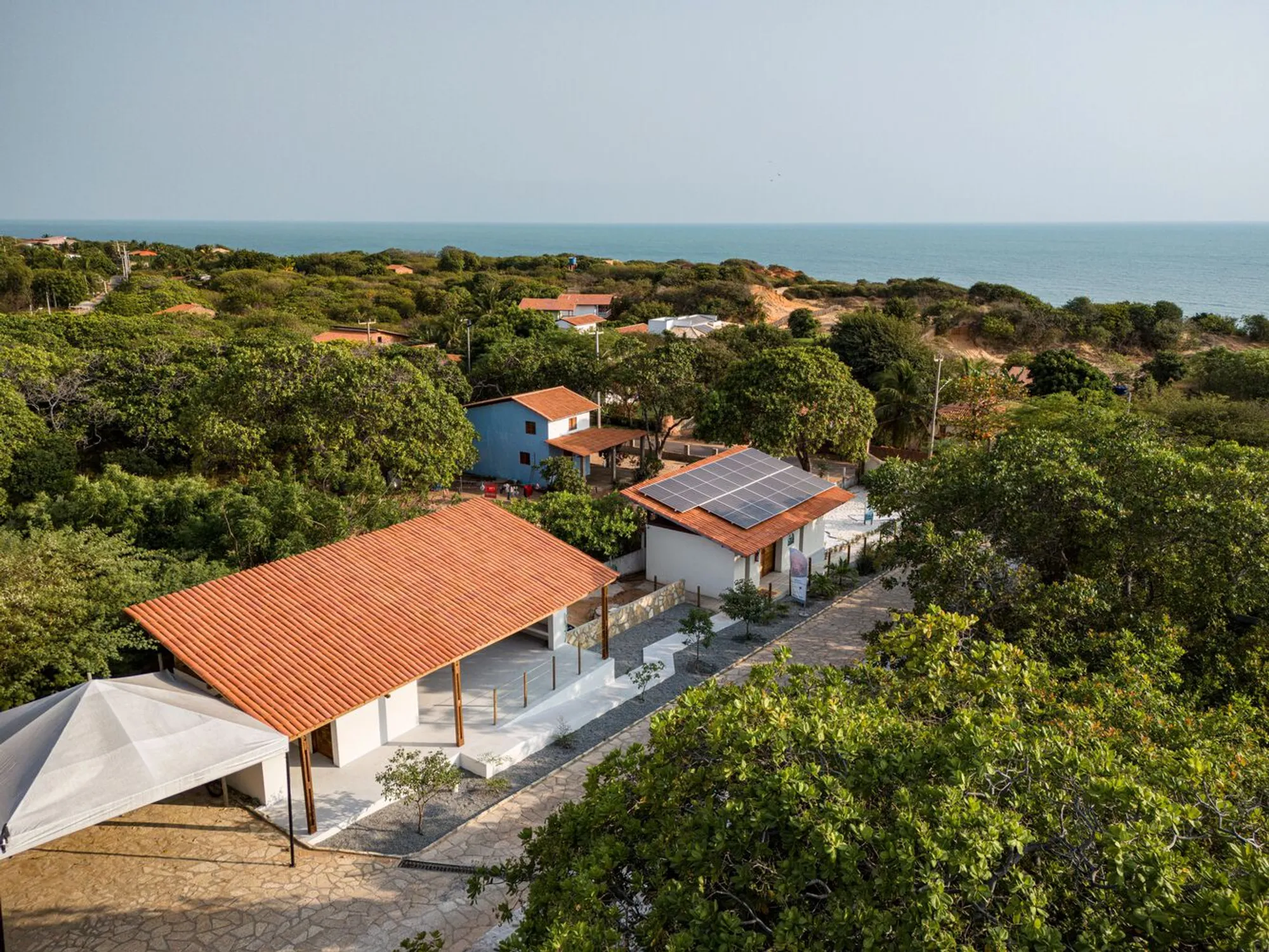 Sustainable Visitor Center Architecture in Brazil: Rede Arquitetos Expands Banco dos Cajuais Center for Aquasis