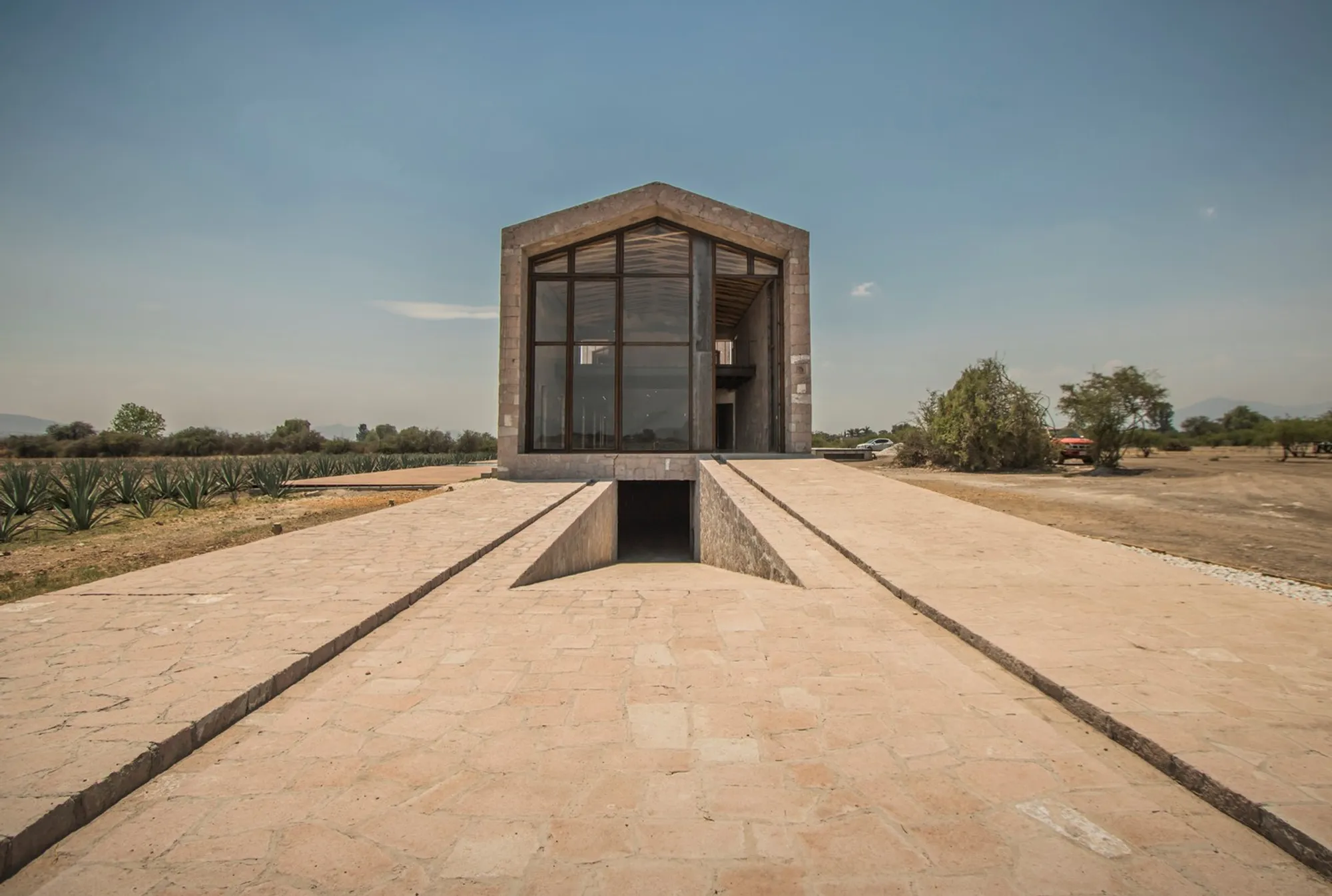Cebú Ranch by RootStudio: A Fusion of Craft, Sustainability, and Industrial Architecture in Oaxaca