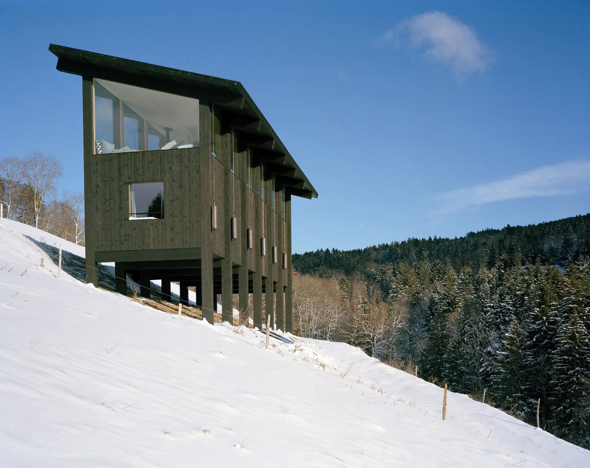 Treyvaux Cabin by LVPH Architectes: A Self-Sufficient Wooden Retreat in the Swiss Landscape