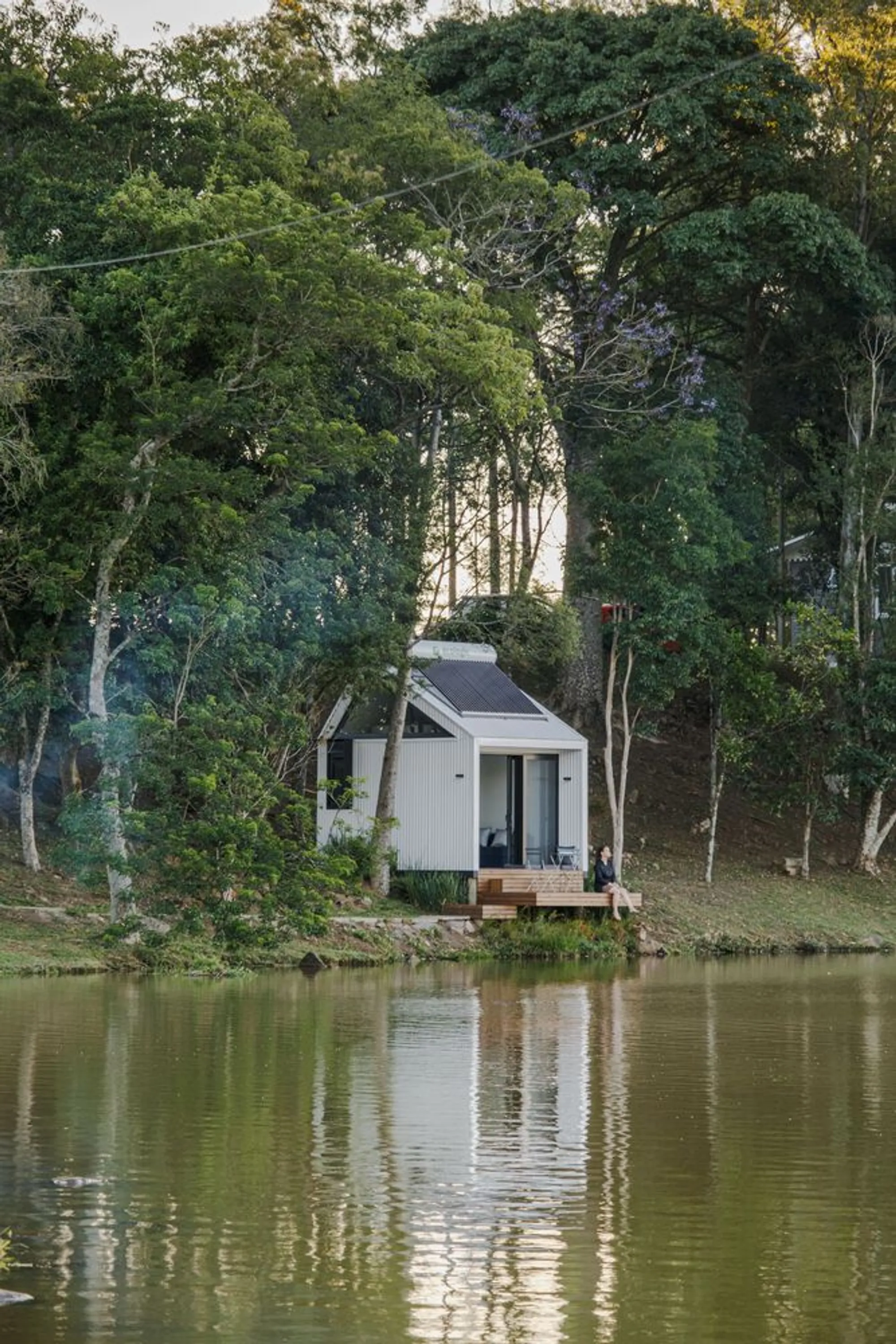 Refuge in the Valley by Zanesco Arquitetura