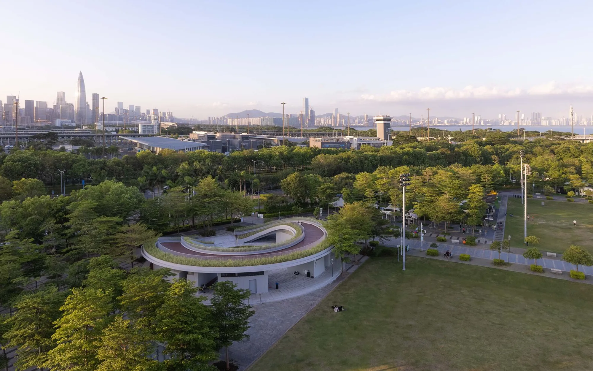 Public Toilet in Shenzhen Bay Haifeng Sports Square by CCDI GROUP 21 Design Studio