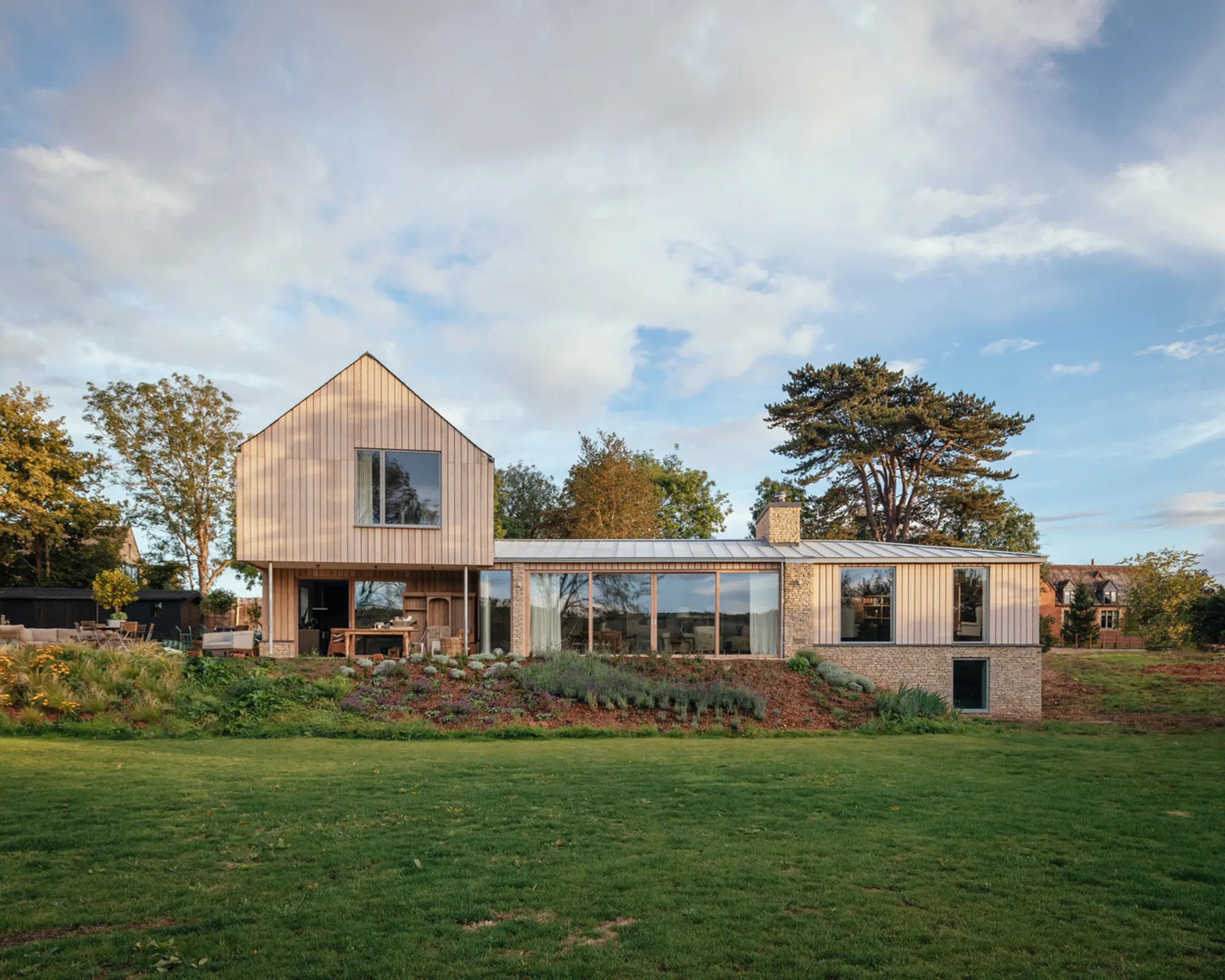 Cotswolds House by Oliver Leech Architects: A Low-Energy, Contemporary Home Rooted in Rural Tradition