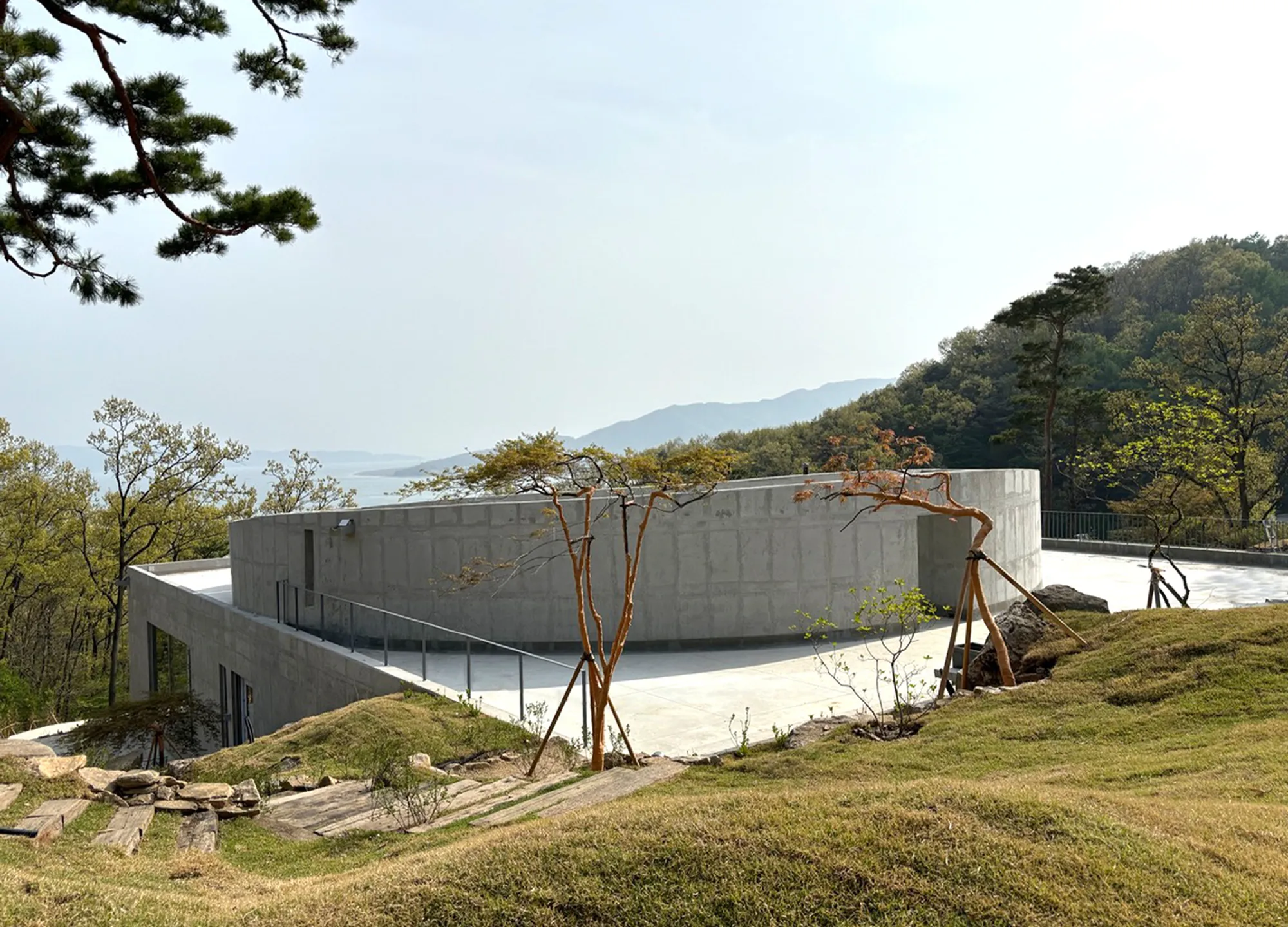 Space Design A.LIVE Turns a Joseon-Era Fortress Typology into a Hilltop Café on Ganghwa Island