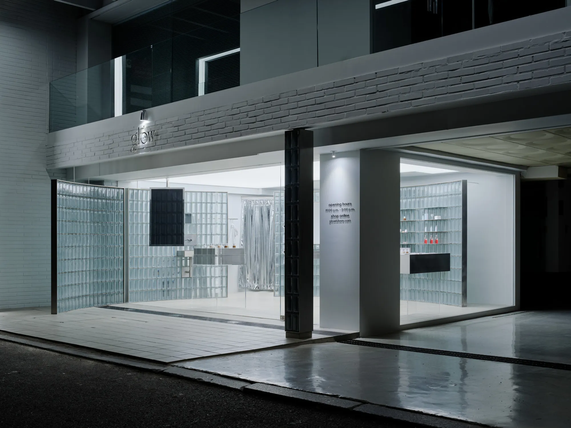 Indiesalon Wraps a 36-Square-Meter Gangnam Cosmetics Showroom Entirely in Glass