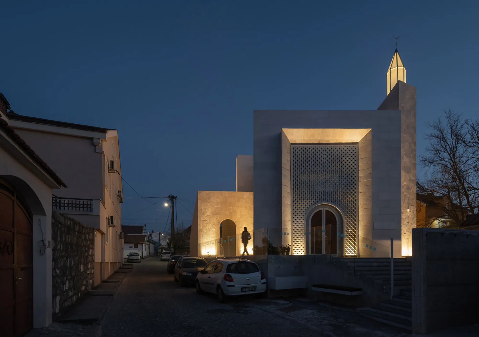 ARHINGinženjering Rebuilds a Lost Ottoman Mosque in Podgorica with Stone, Slope, and Restraint