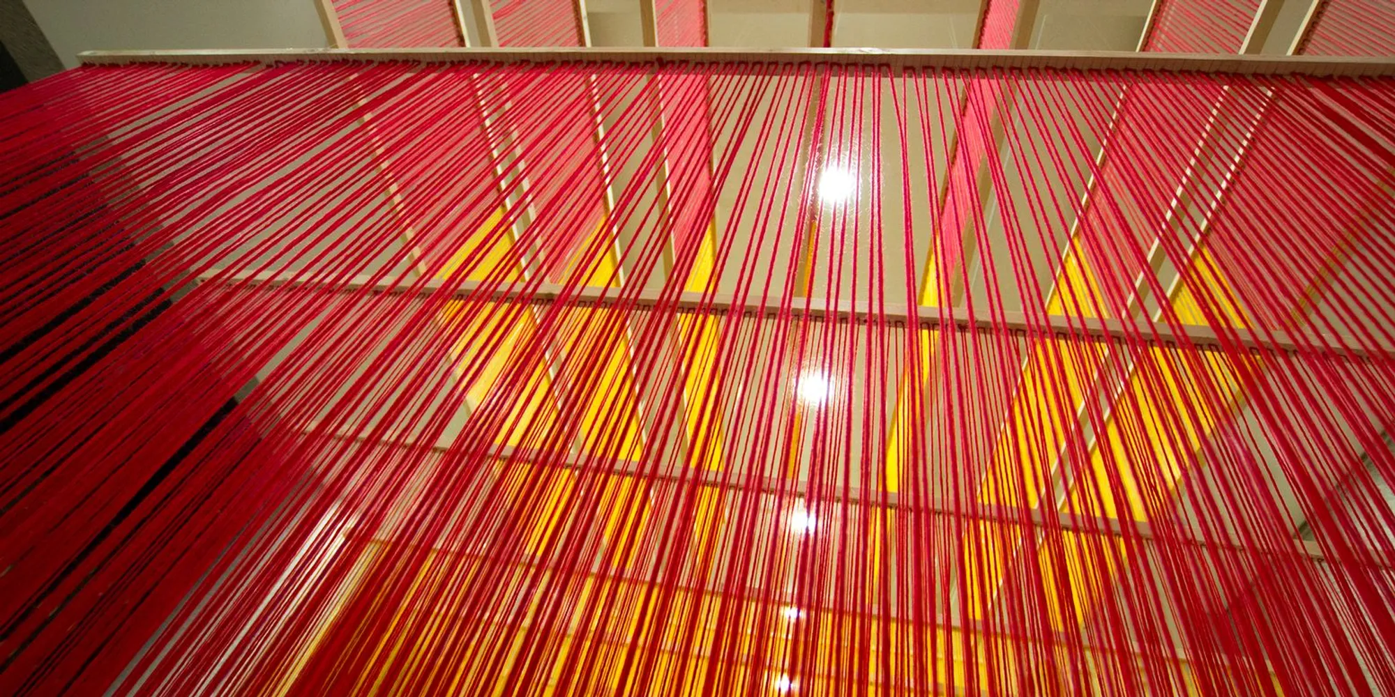 Woolscape: 12,000 Wool Threads Redefine the Lobby as a Living Interior