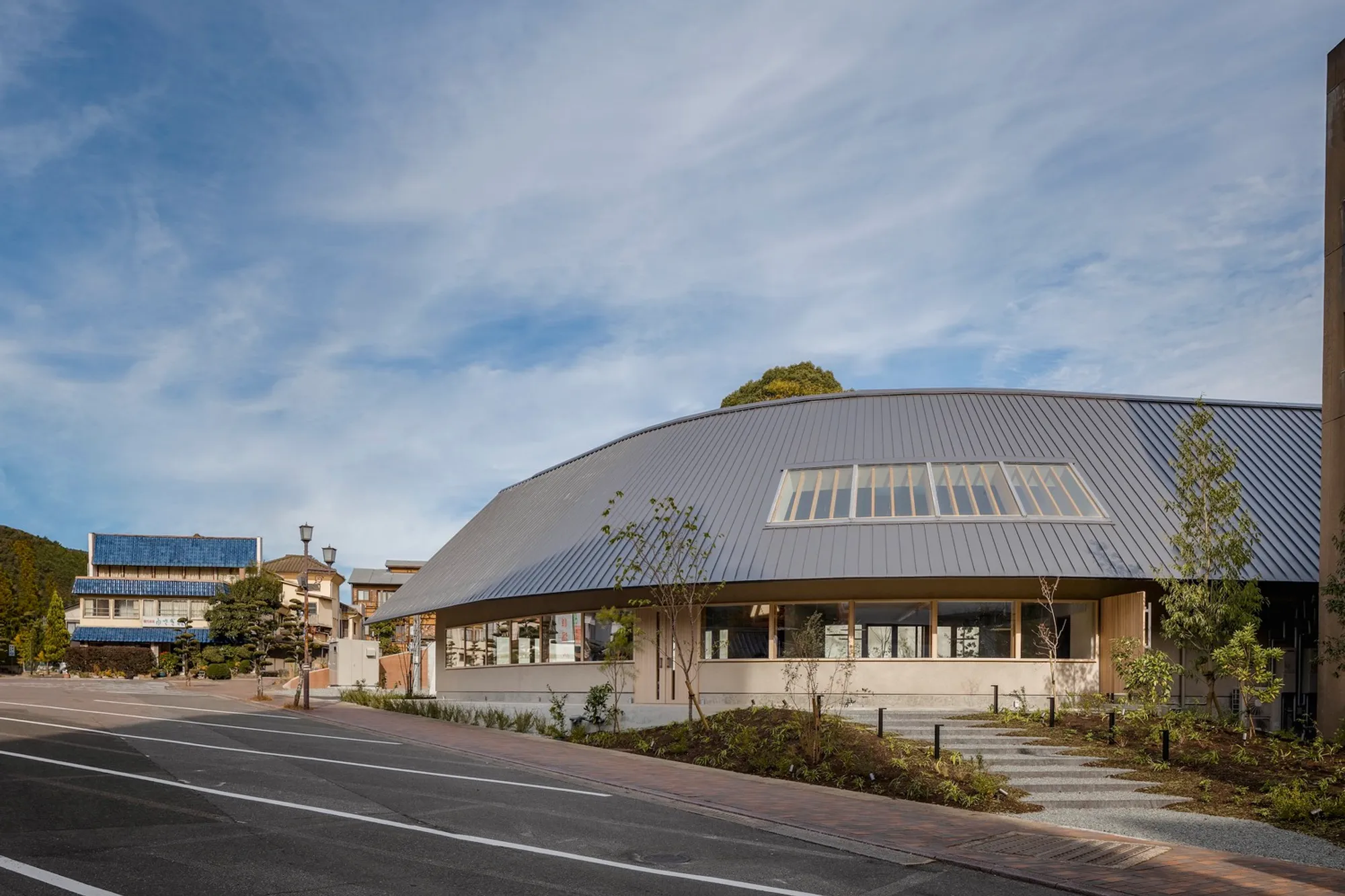 Saga Hirakawaya Store and Restaurant: A Harmonious Blend of Tradition and Modern Design