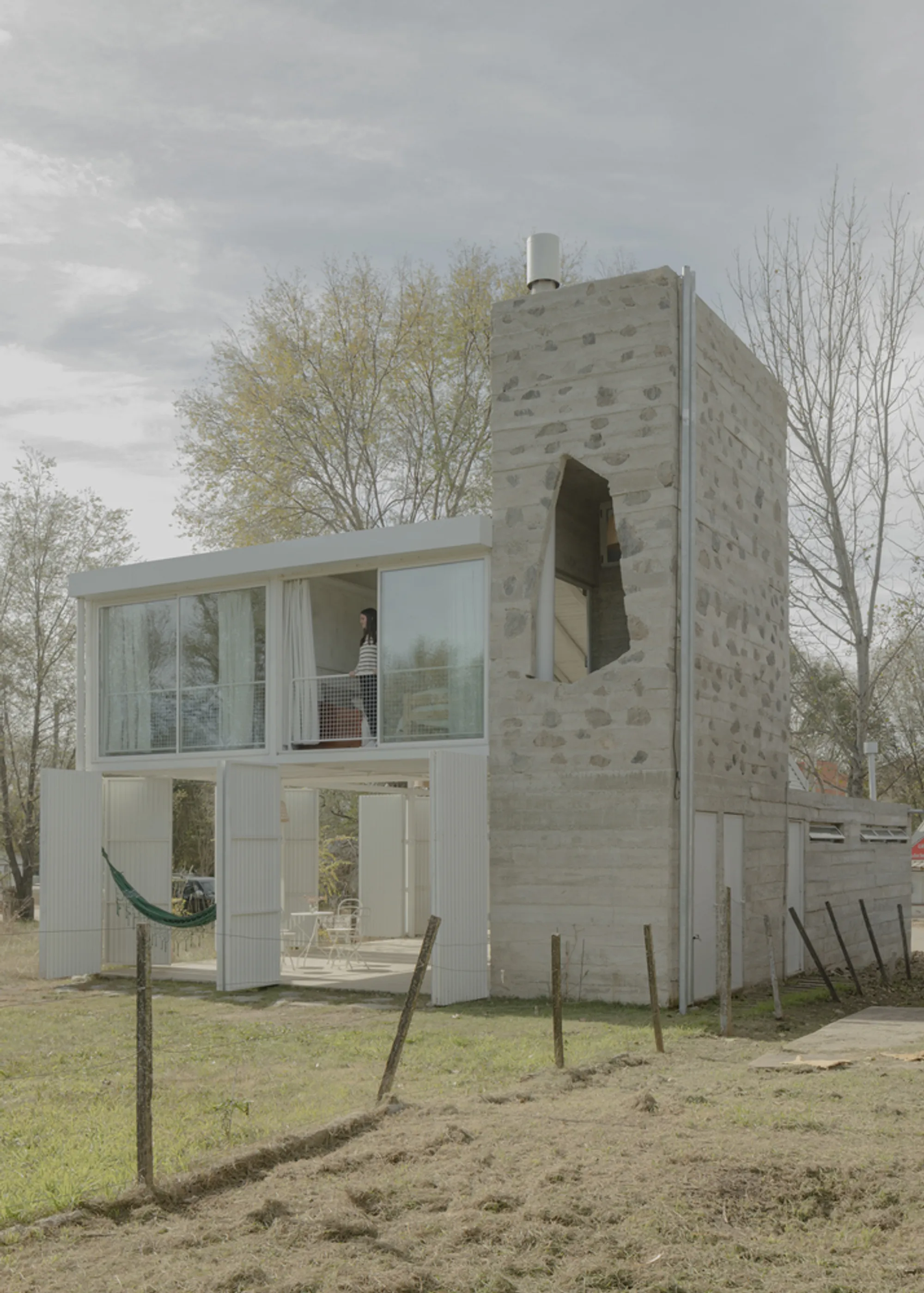 vbrügg Carves Stone and Steel into a Weekend House in Argentina's Córdoba Sierras