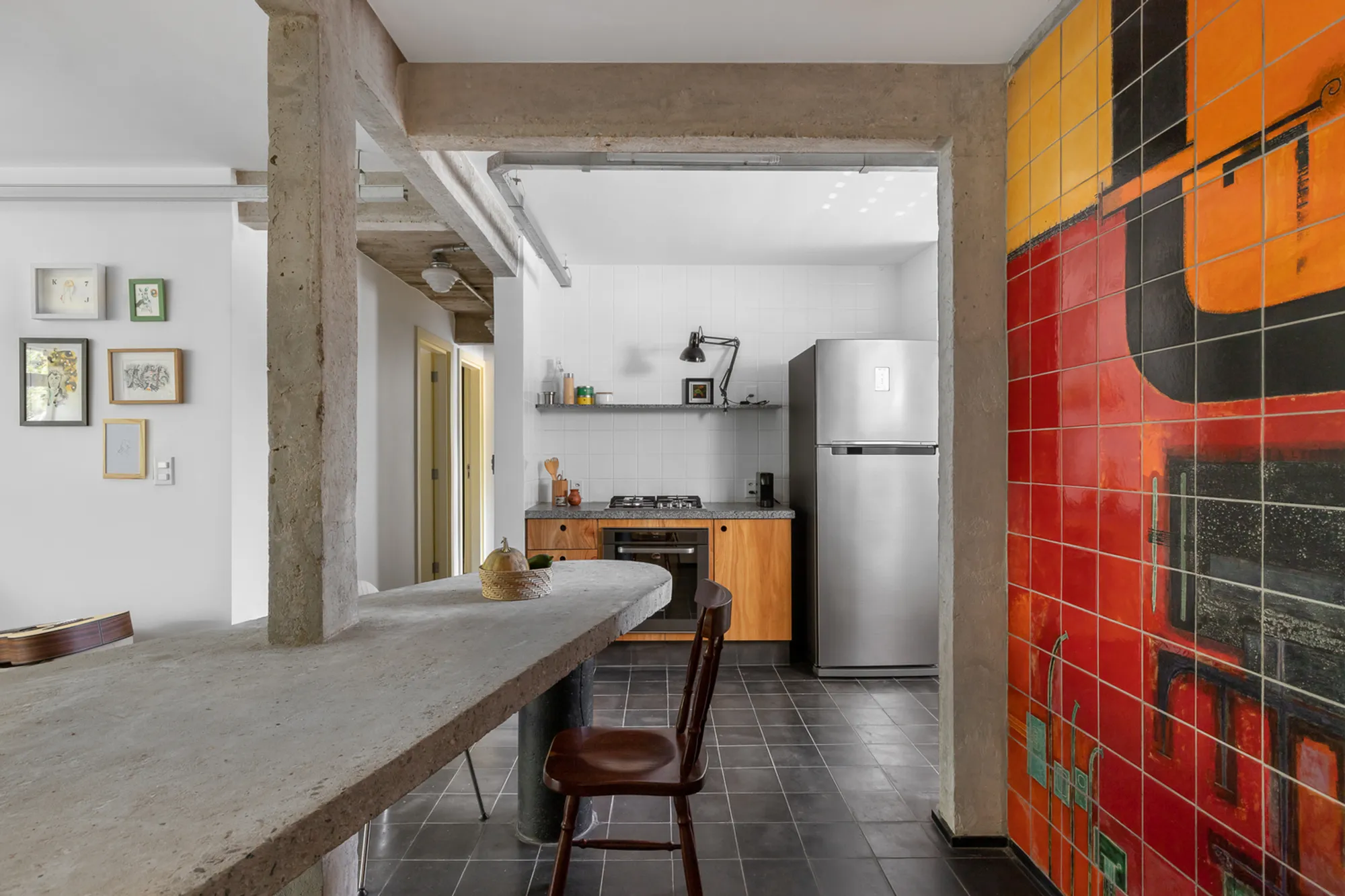 Tribeira Arquitetura Builds a Philosophy Professor's Life Story into an 883 sq ft Brasília Apartment