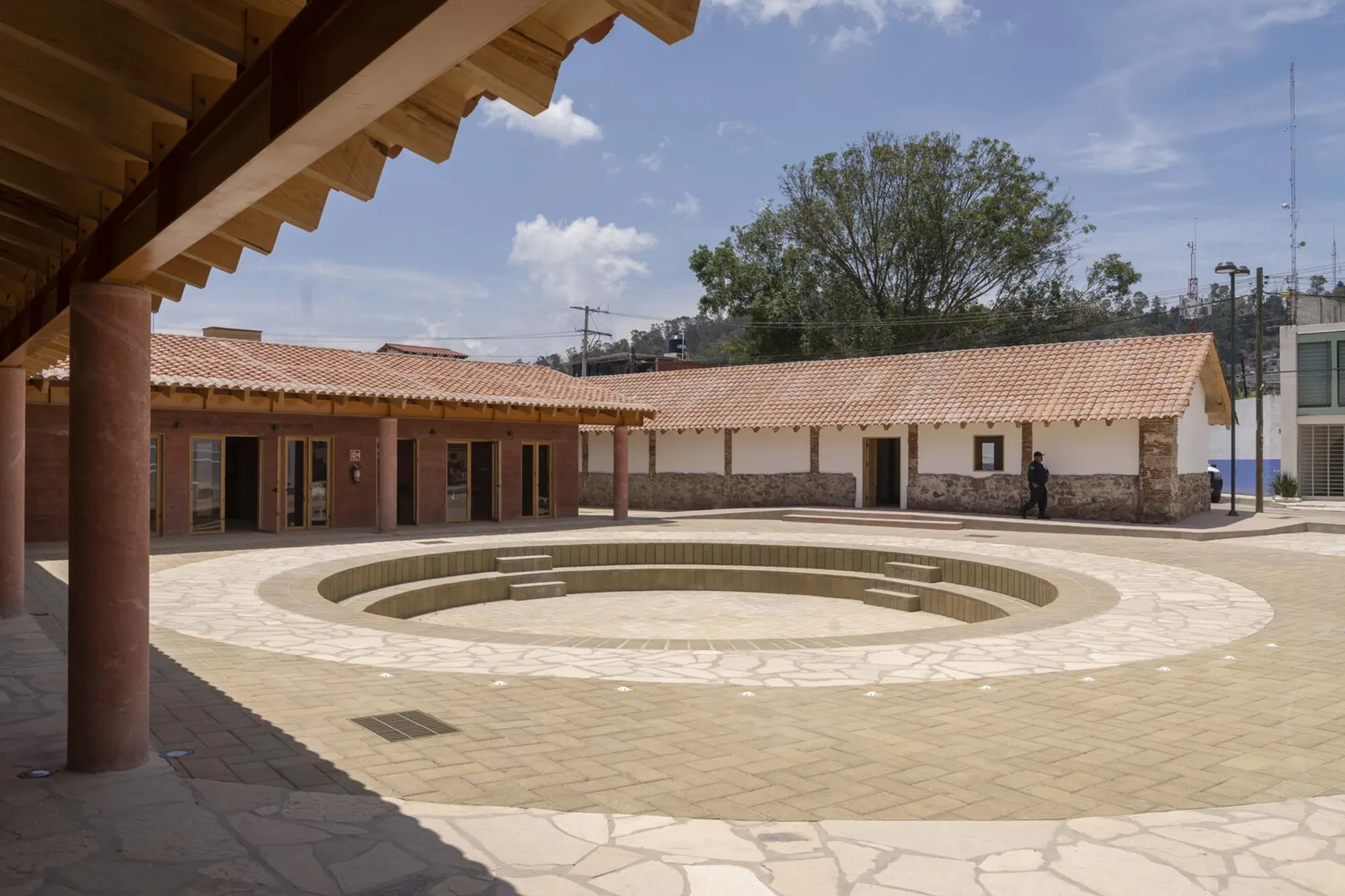 Laboratorio de Acupuntura Urbana Converts a Chiapas Slaughterhouse into a Community Development Center