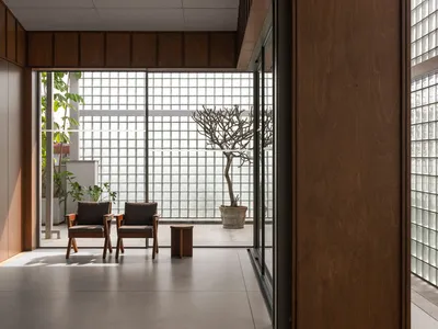 Studio Prakruthi Places a Demountable Timber Office on a Bangalore Rooftop