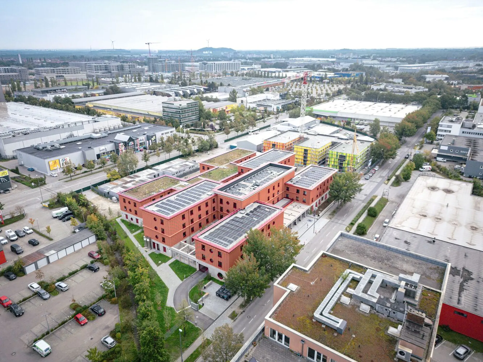 Overnight Shelter Lotte-Branz-Strasse by Hild und K: A Sustainable and Modular Approach to Emergency Housing in Munich