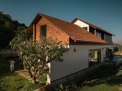 Ishavas House: A Benchmark in Sustainable Residential Architecture