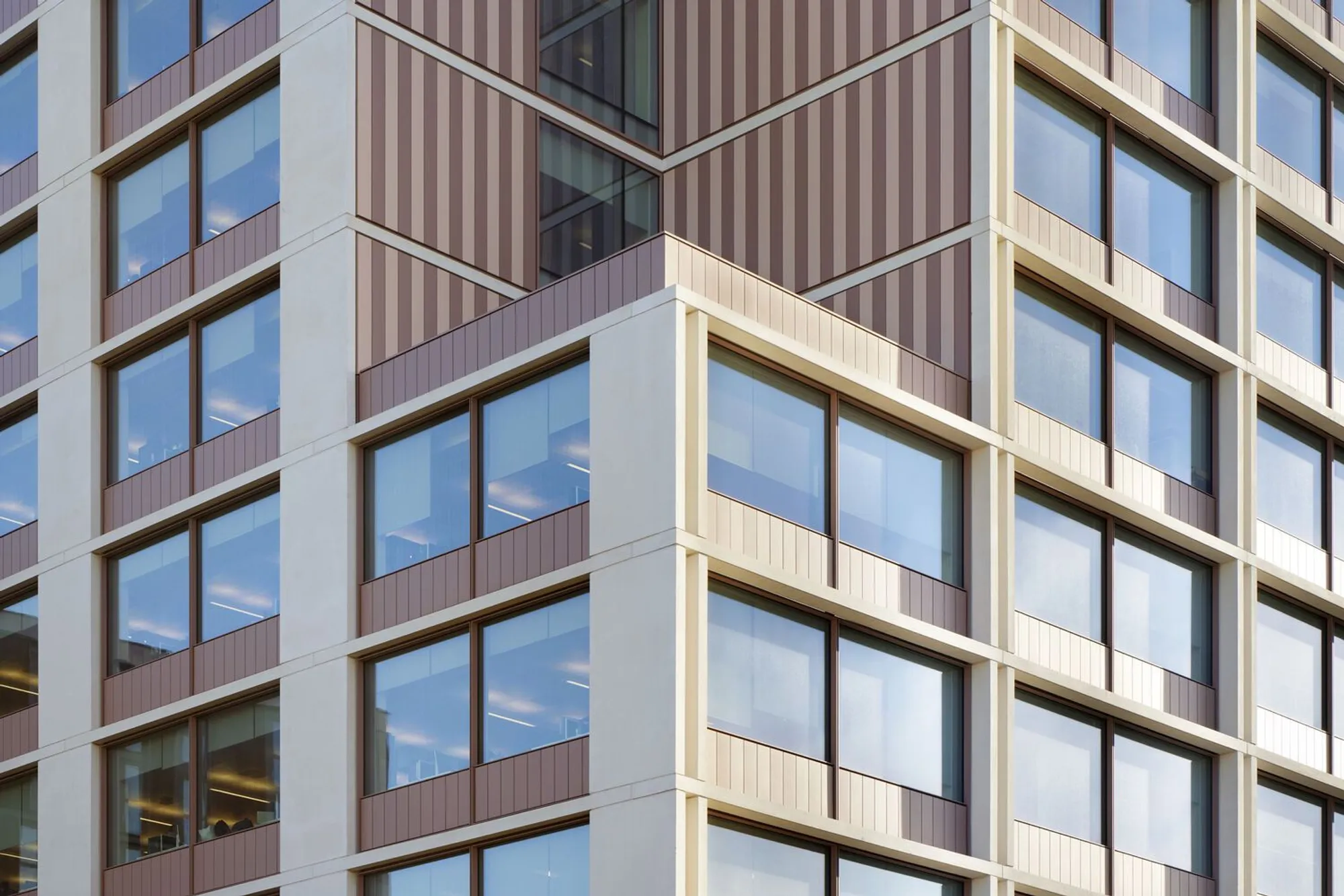 Modern Educational Architecture: The School of Public Health by Allies and Morrison